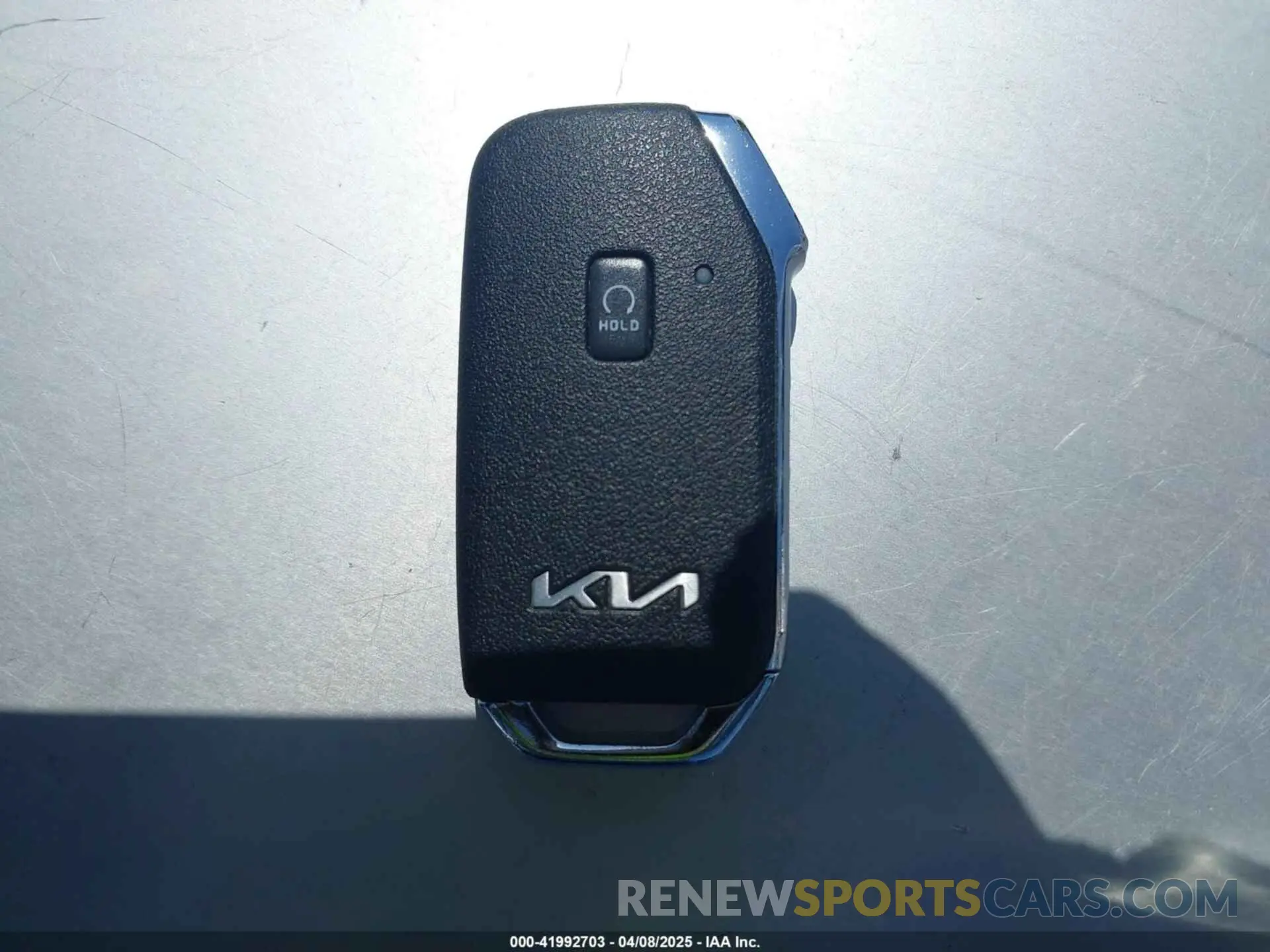 11 fotografías del automóvil dañado KNDCB3LC3N5548003 KIA NIRO 2022