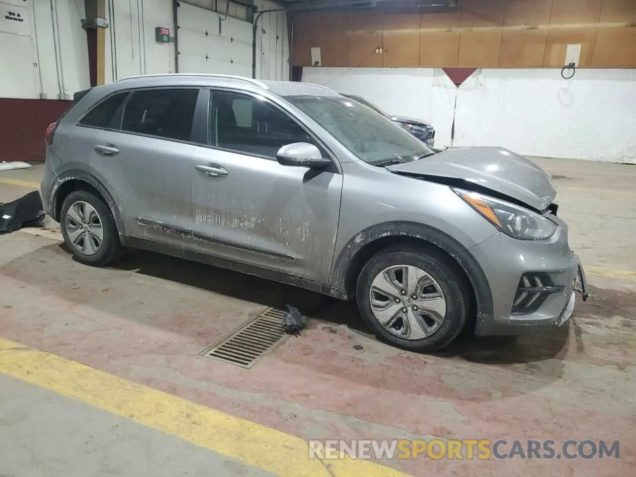 4 fotografías del automóvil dañado KNDCB3LC4N5535115 KIA NIRO 2022