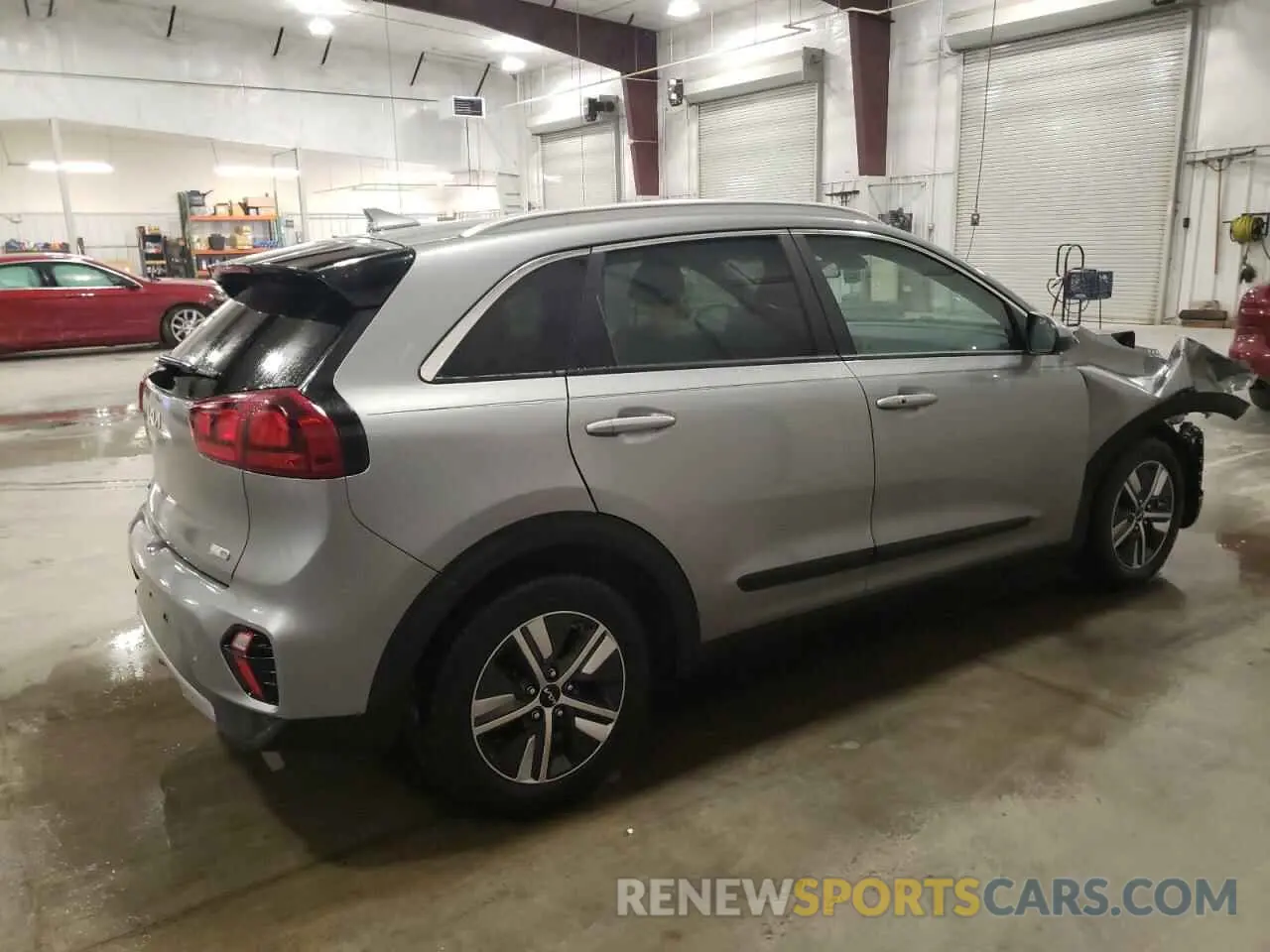3 fotografías del automóvil dañado KNDCB3LC6N5546682 KIA NIRO 2022