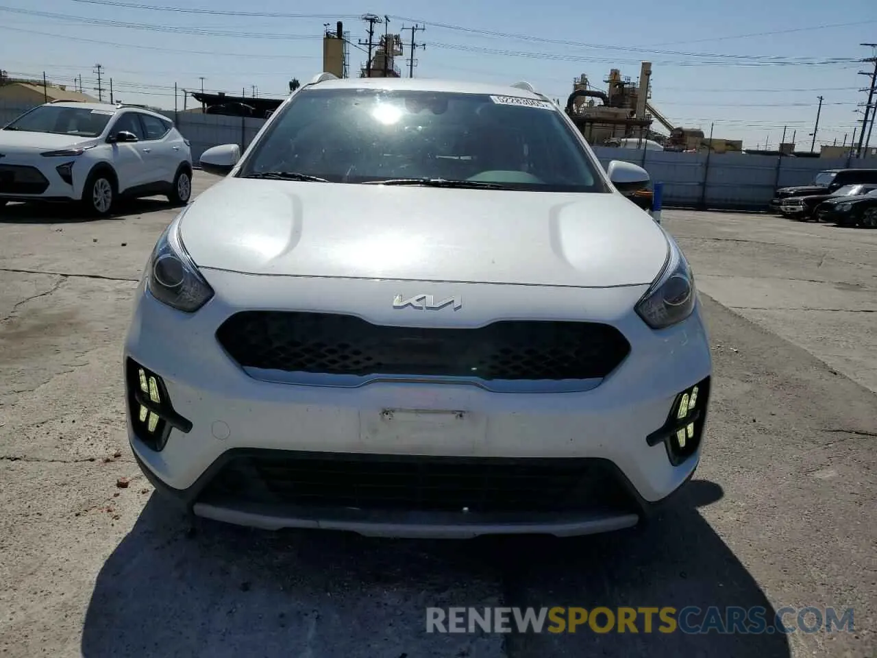 5 fotografías del automóvil dañado KNDCB3LC6N5548660 KIA NIRO 2022