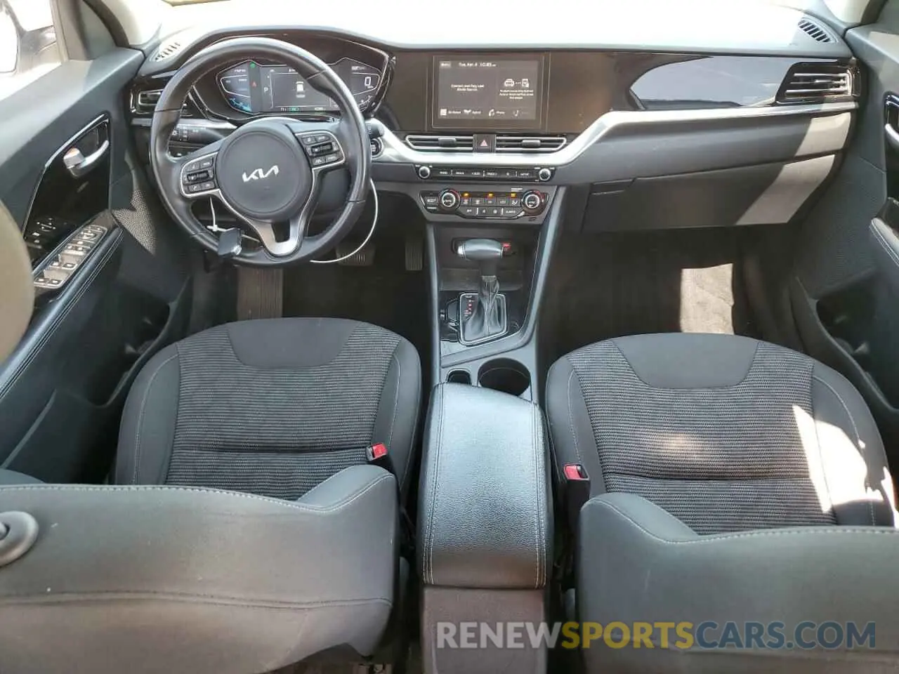 8 fotografías del automóvil dañado KNDCB3LC6N5548660 KIA NIRO 2022