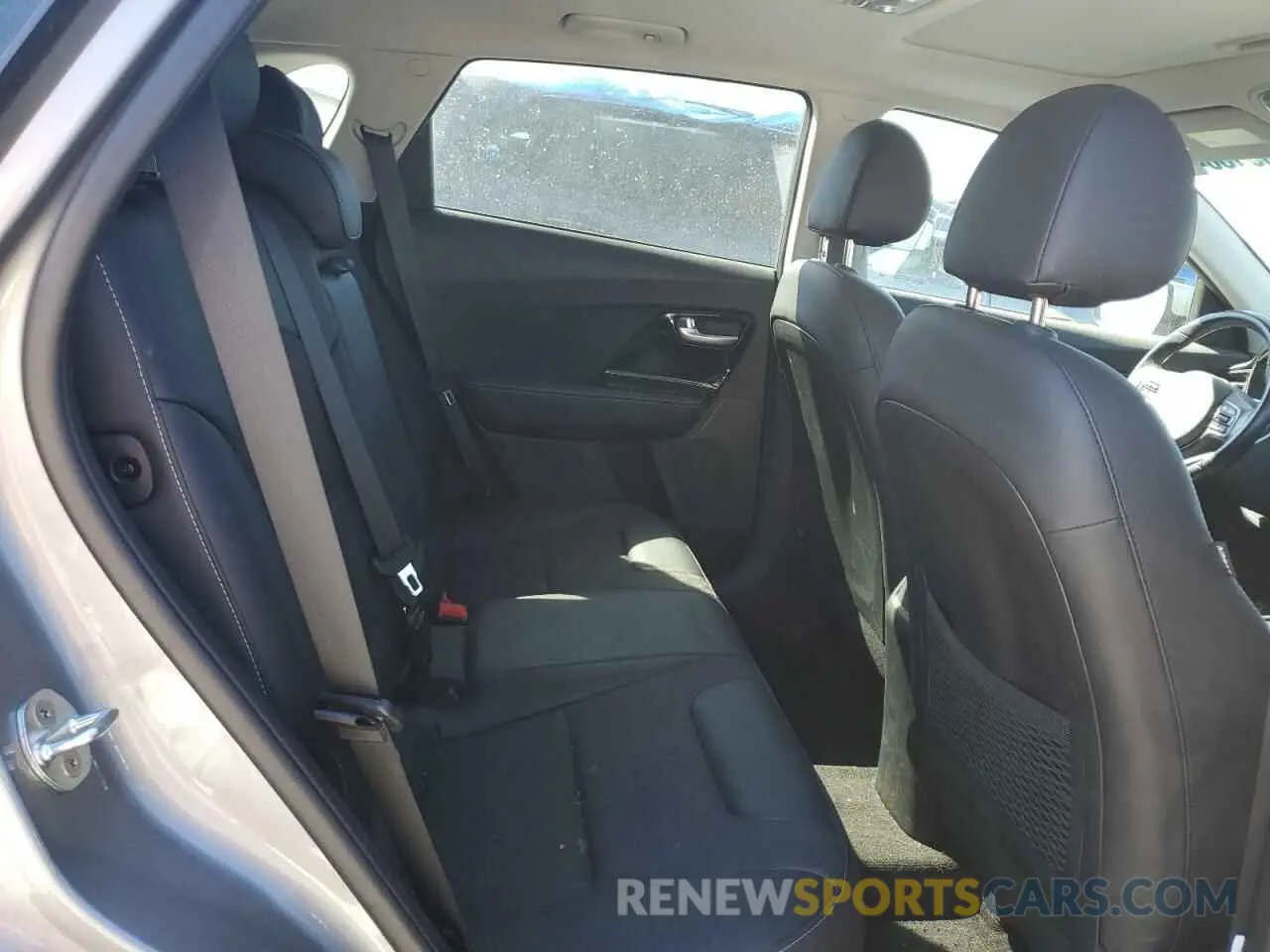 11 fotografías del automóvil dañado KNDCB3LC7N5498674 KIA NIRO 2022