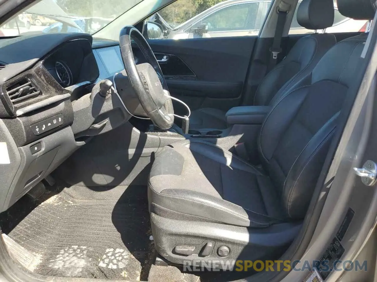 7 fotografías del automóvil dañado KNDCB3LC7N5498674 KIA NIRO 2022