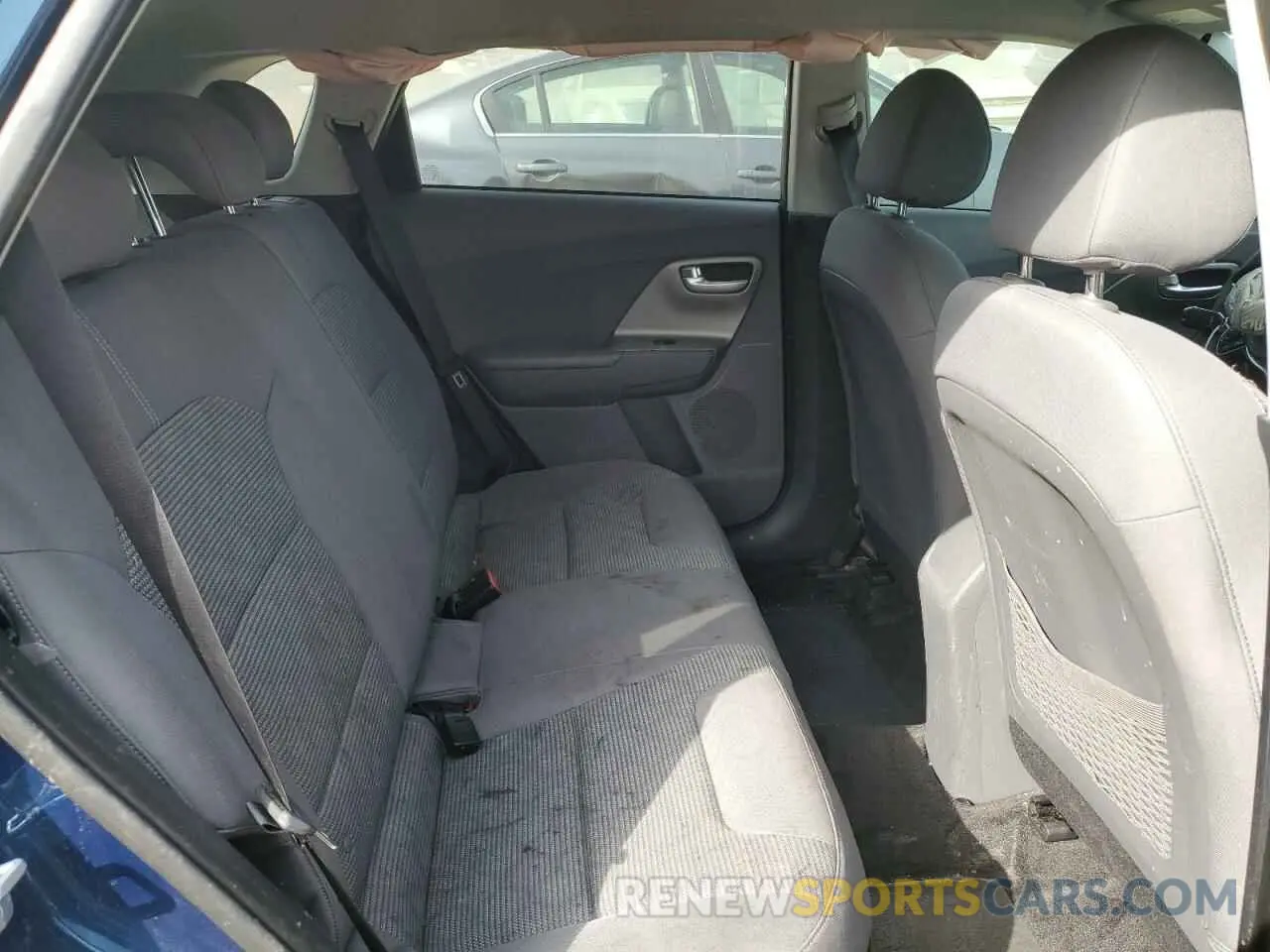 10 fotografías del automóvil dañado KNDCB3LC7N5532385 KIA NIRO 2022