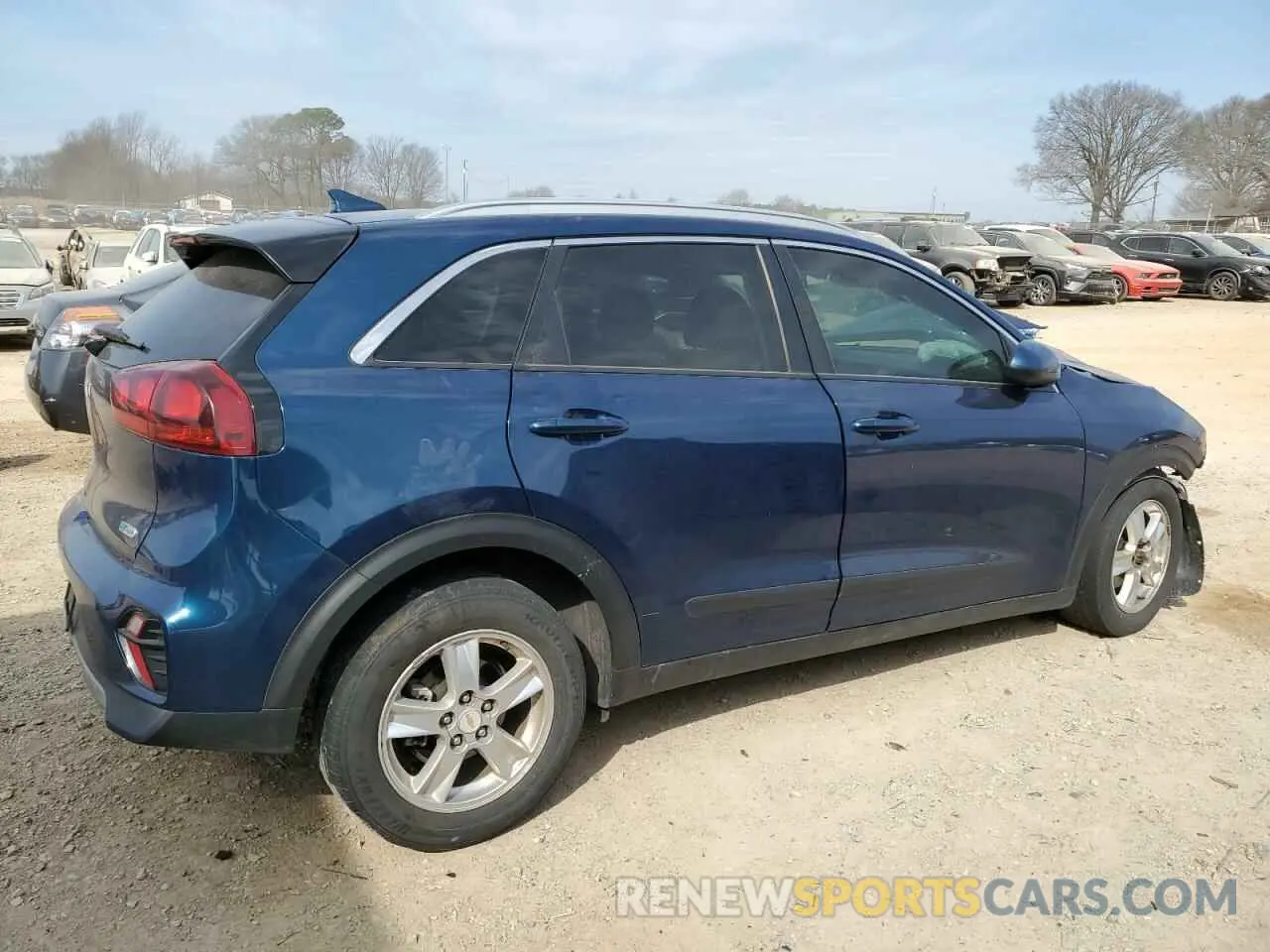3 fotografías del automóvil dañado KNDCB3LC7N5532385 KIA NIRO 2022