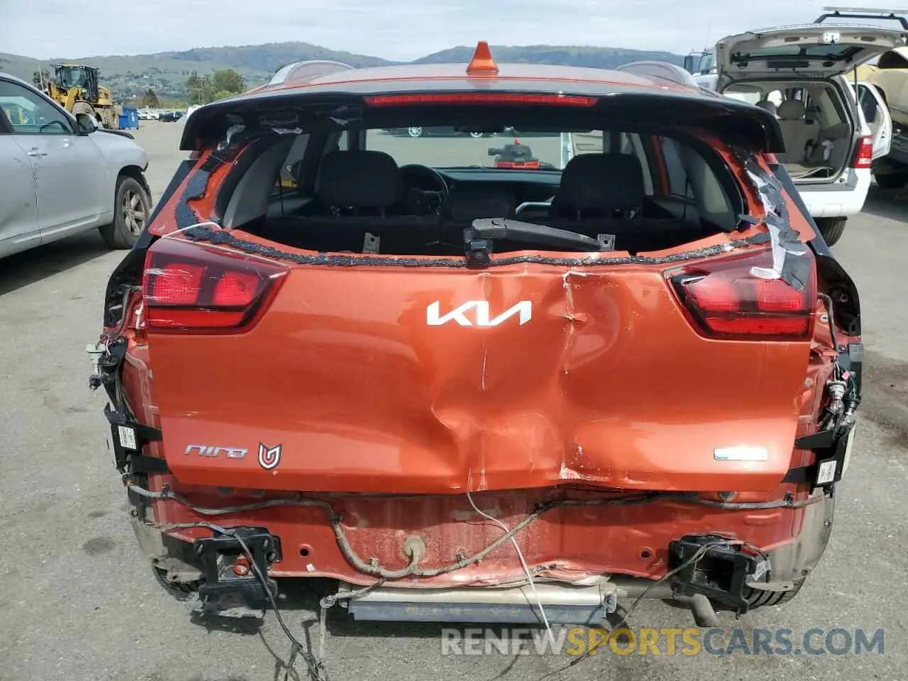 6 fotografías del automóvil dañado KNDCB3LC7N5548134 KIA NIRO 2022