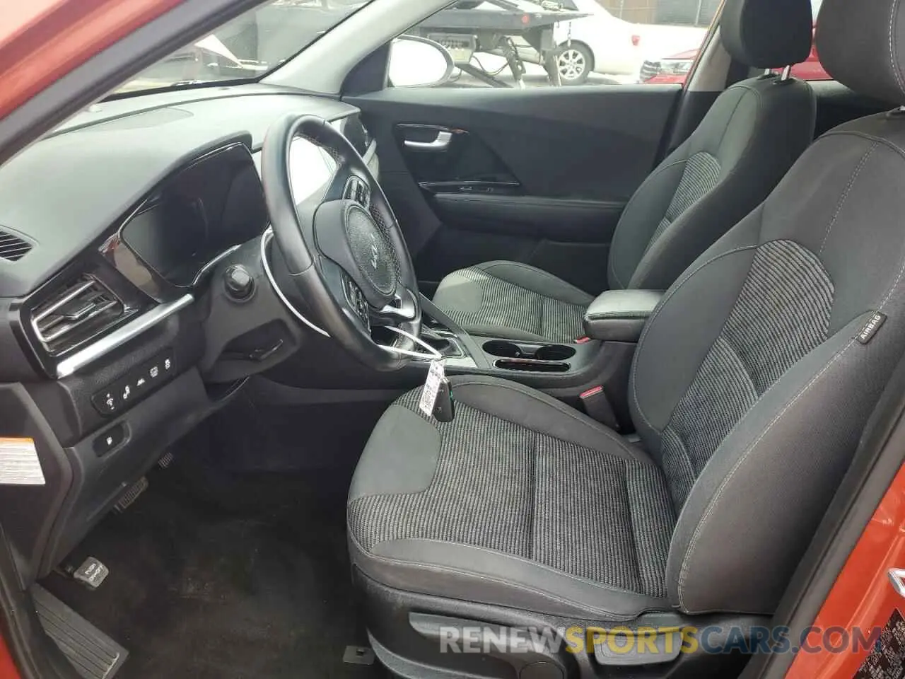 7 fotografías del automóvil dañado KNDCB3LC7N5548134 KIA NIRO 2022