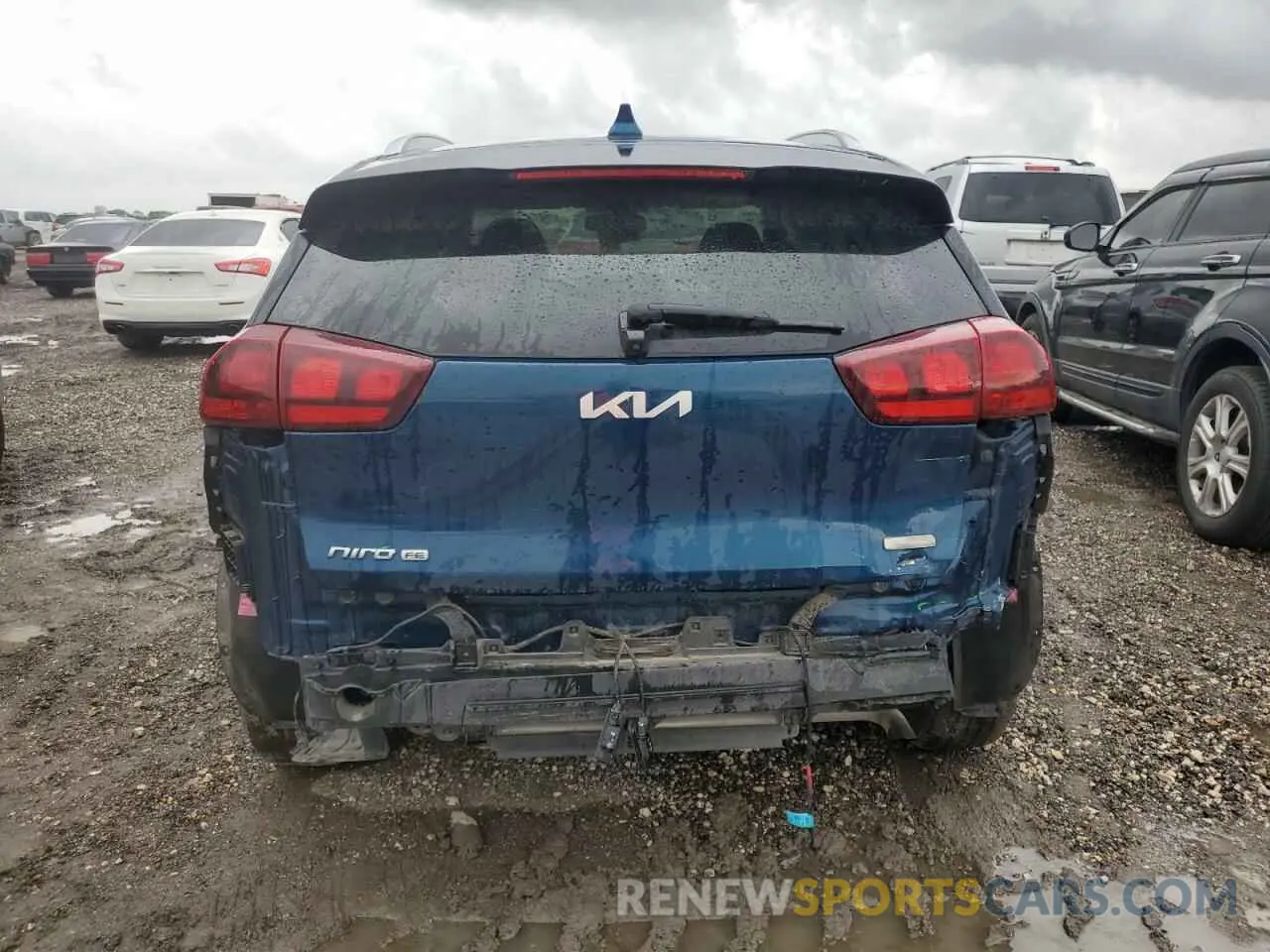 6 fotografías del automóvil dañado KNDCB3LCXN5499270 KIA NIRO 2022