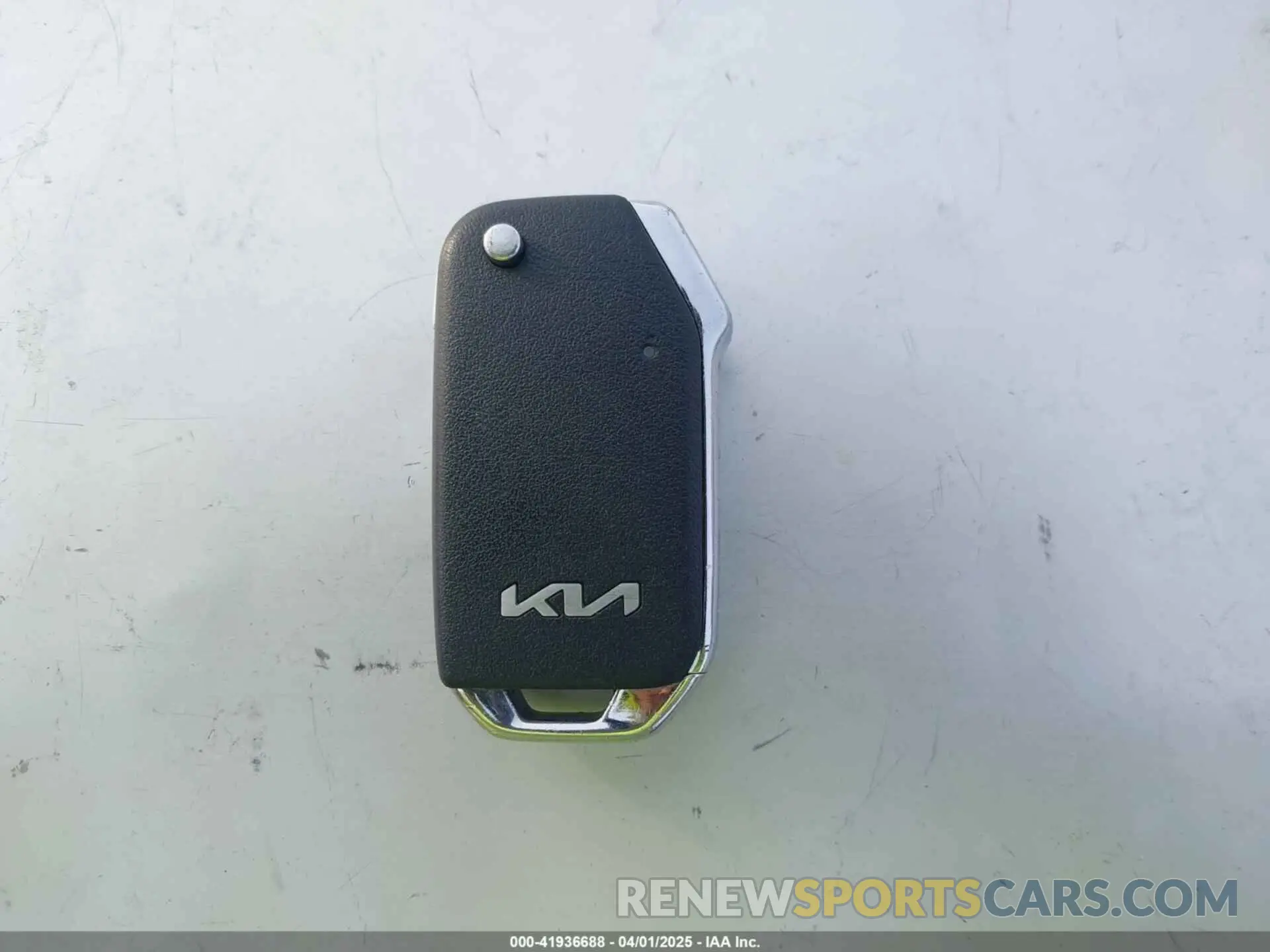 11 fotografías del automóvil dañado KNDCB3LCXN5519145 KIA NIRO 2022