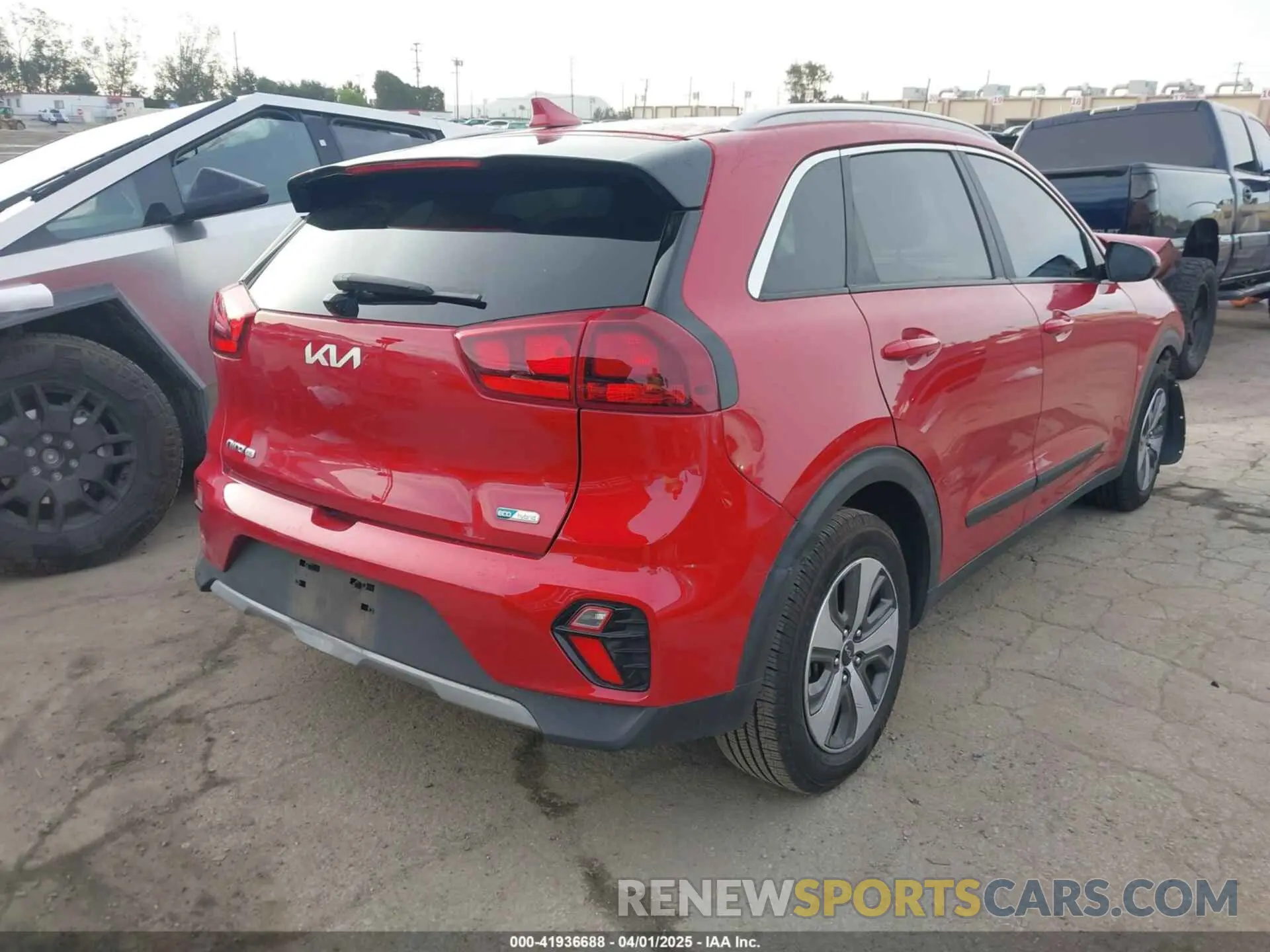 4 fotografías del automóvil dañado KNDCB3LCXN5519145 KIA NIRO 2022