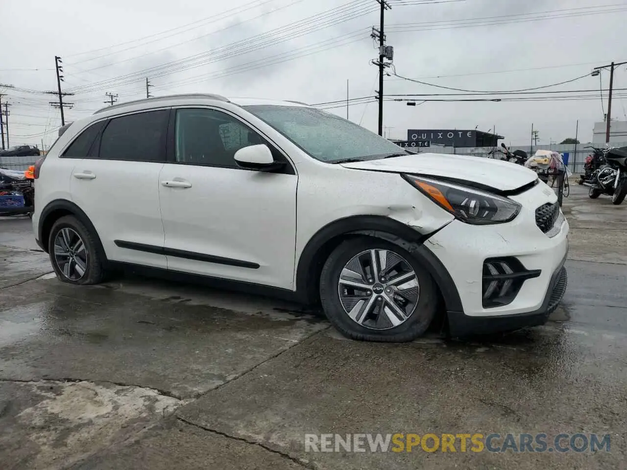 4 fotografías del automóvil dañado KNDCB3LCXN5547723 KIA NIRO 2022