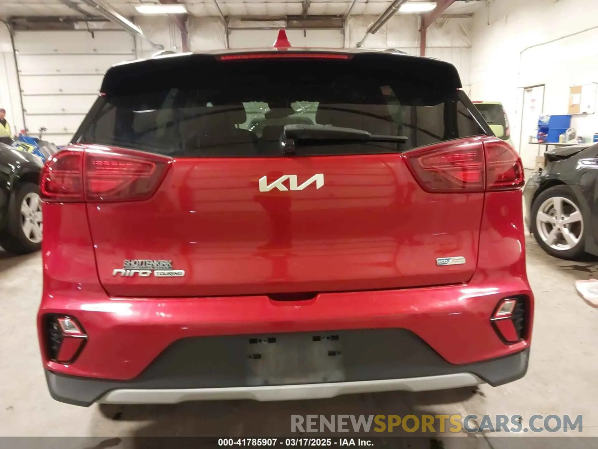 17 fotografías del automóvil dañado KNDCC3LC4N5518800 KIA NIRO 2022