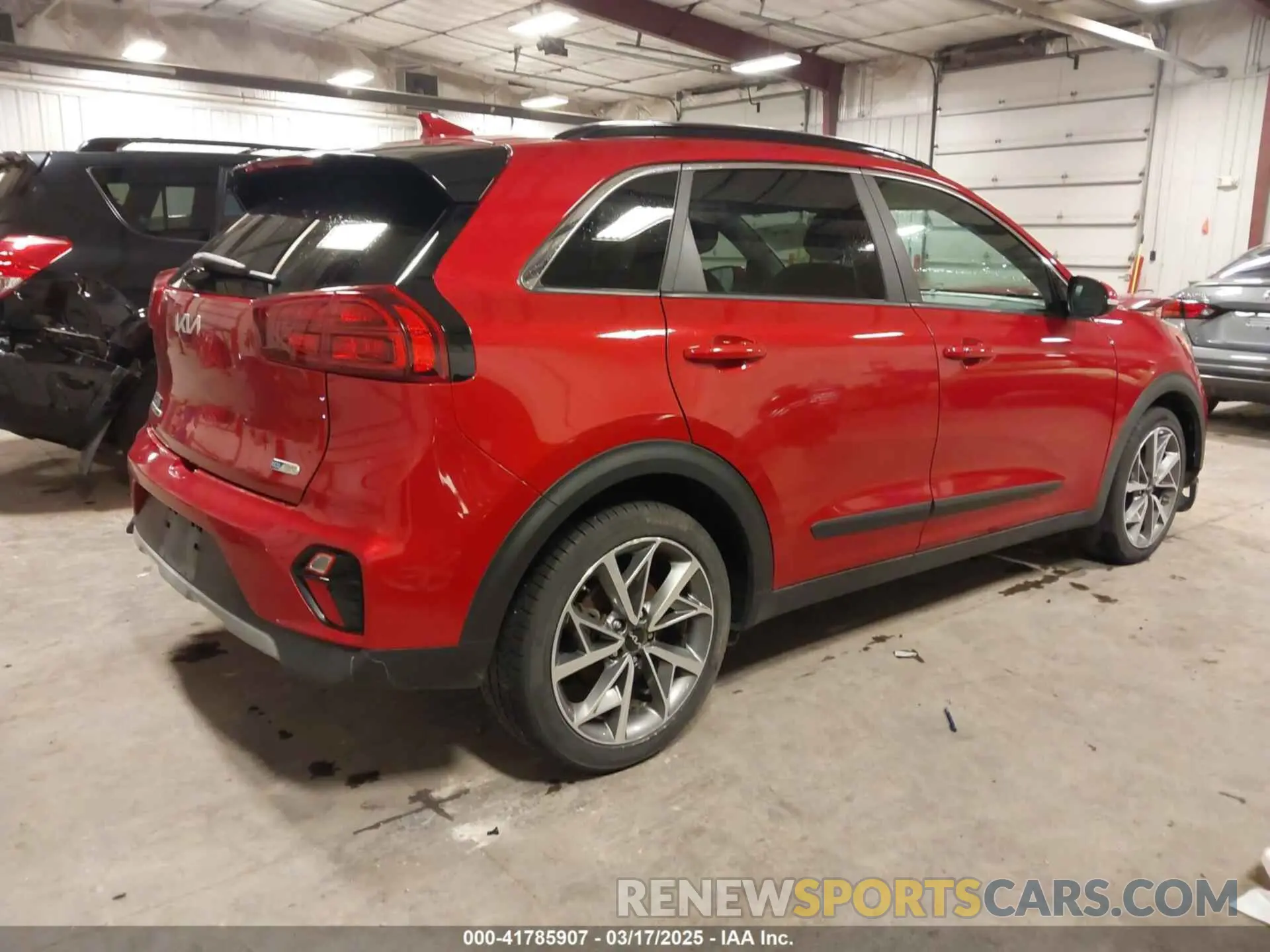 4 fotografías del automóvil dañado KNDCC3LC4N5518800 KIA NIRO 2022