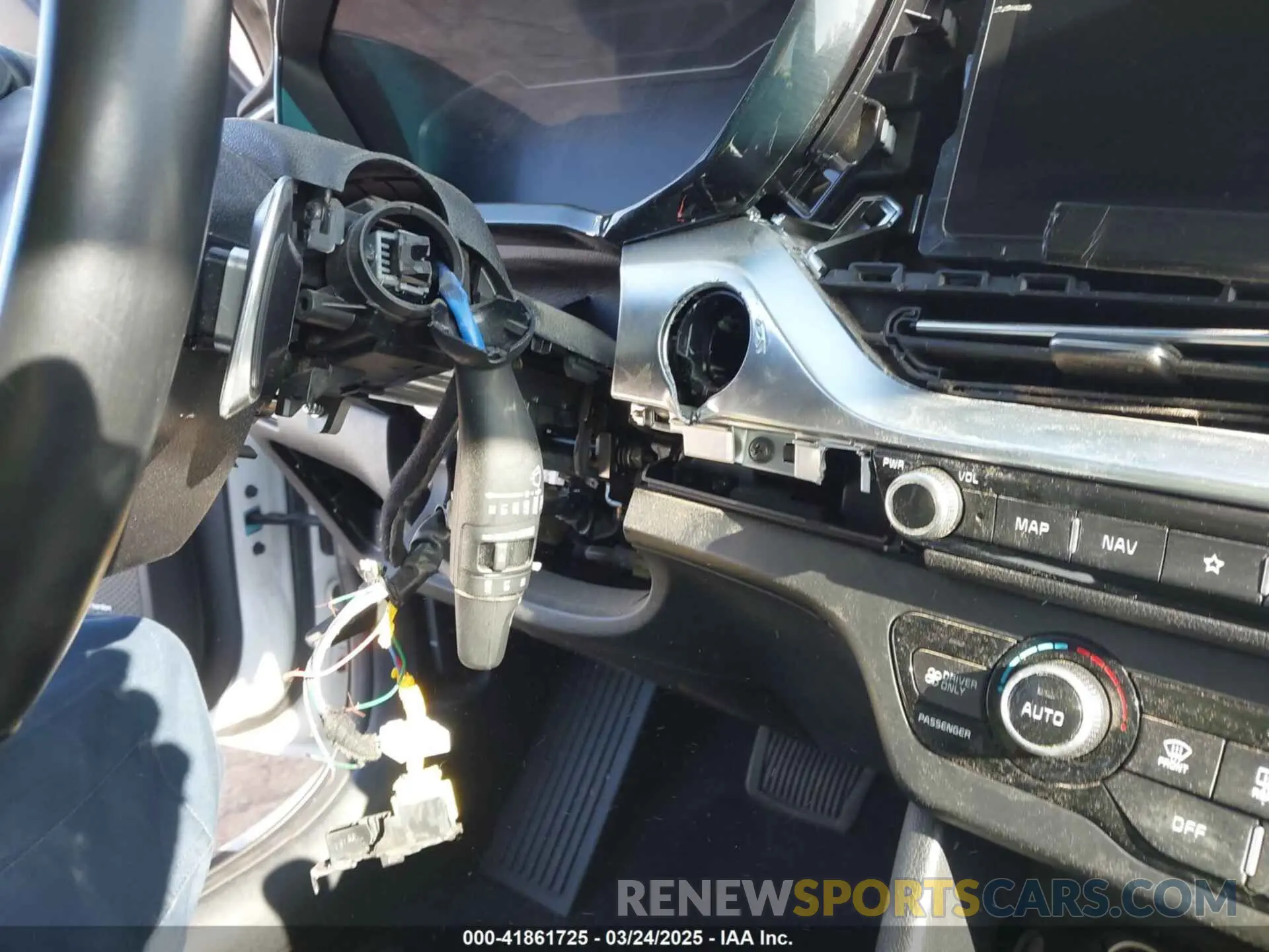 11 fotografías del automóvil dañado KNDCC3LC8N5522364 KIA NIRO 2022