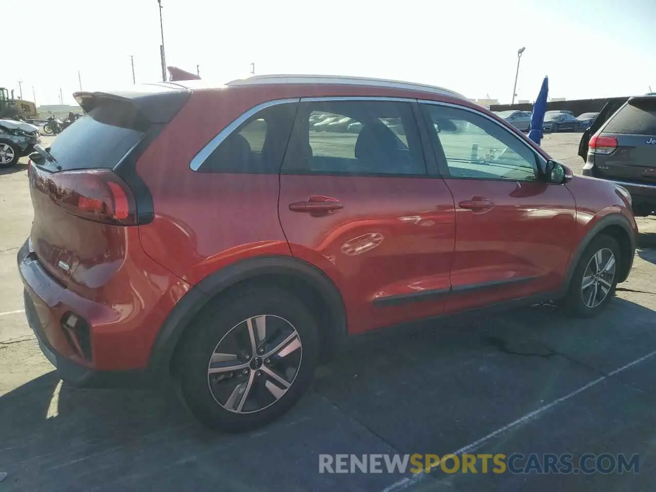 3 fotografías del automóvil dañado KNDCD3LD5N5490771 KIA NIRO 2022