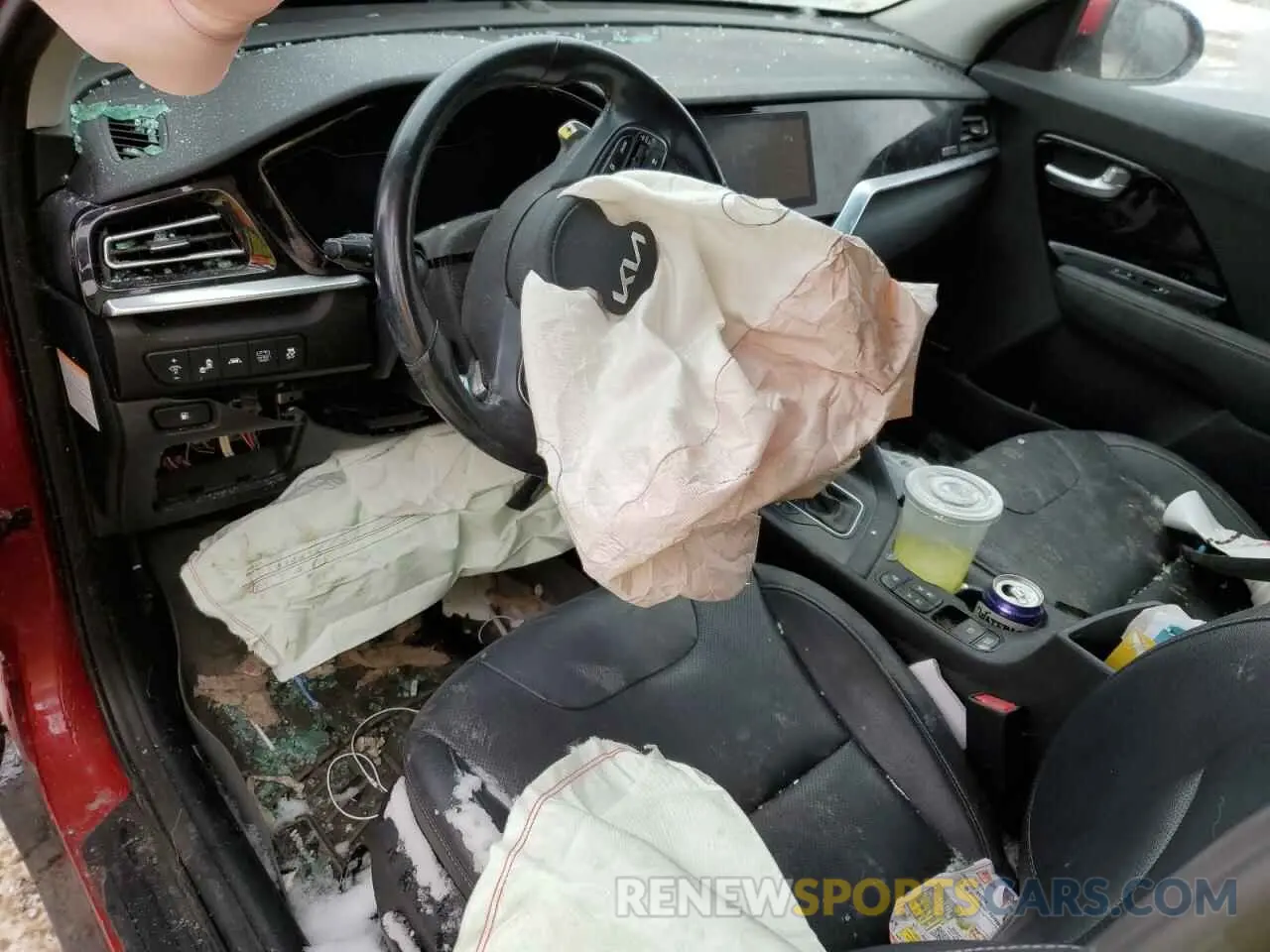8 fotografías del automóvil dañado KNDCE3LC8N5505445 KIA NIRO 2022