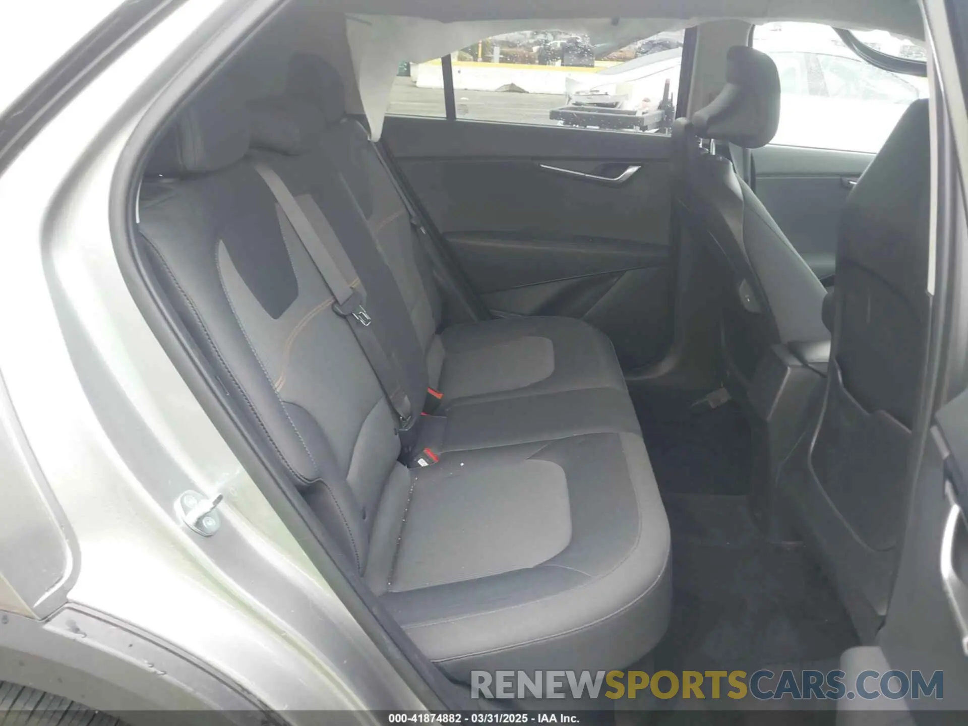 8 fotografías del automóvil dañado KNDCP3LE5P5090549 KIA NIRO 2023