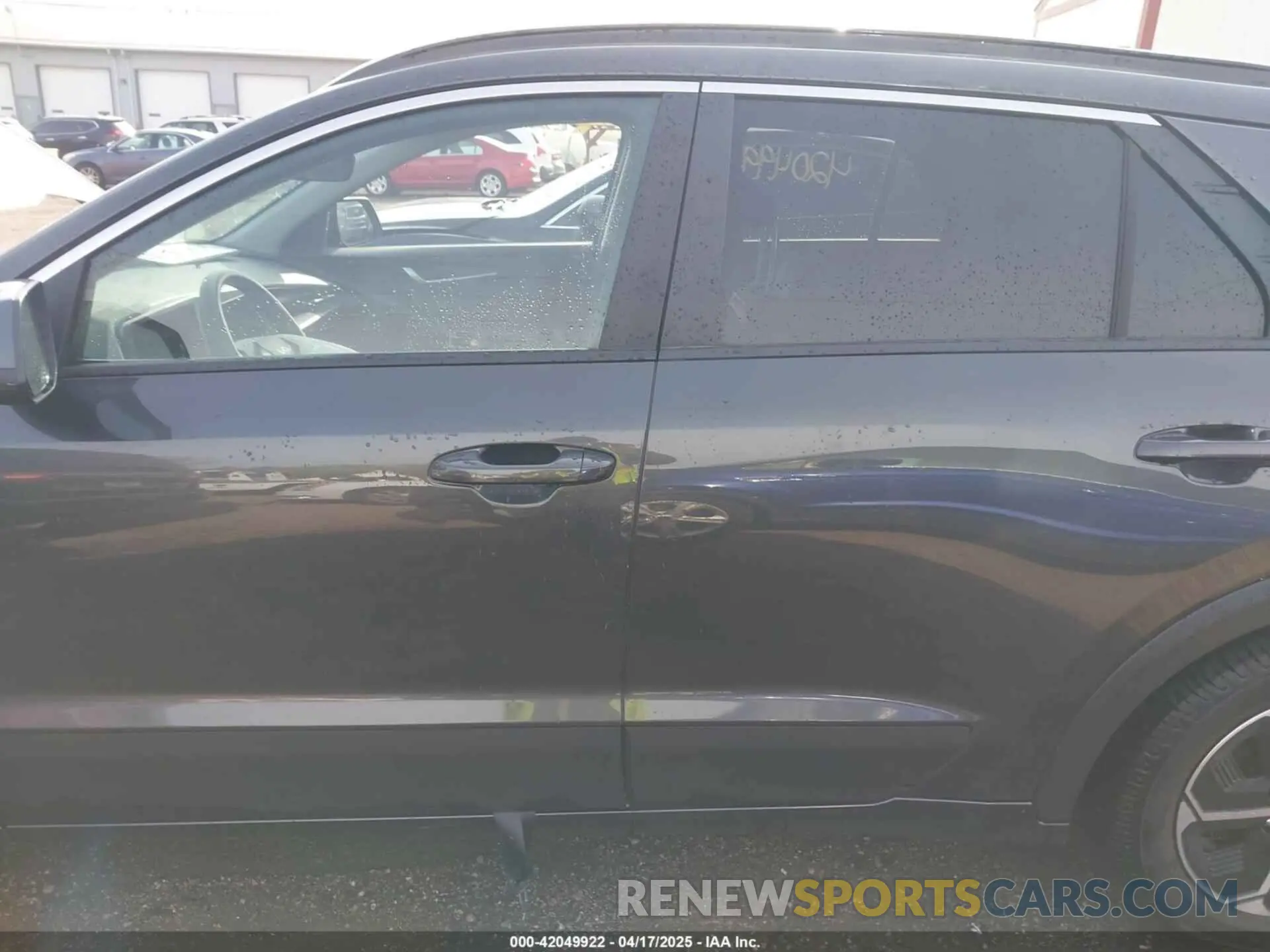 13 fotografías del automóvil dañado KNDCP3LE5P5110167 KIA NIRO 2023
