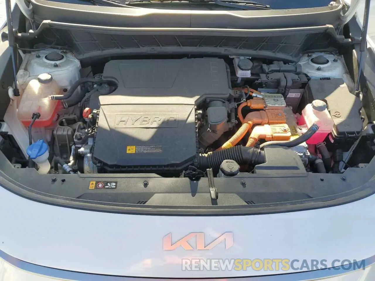 13 fotografías del automóvil dañado KNDCP3LE7P5088009 KIA NIRO 2023
