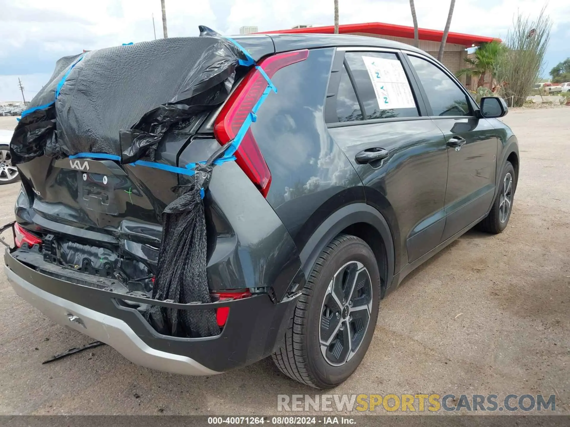 6 fotografías del automóvil dañado KNDCP3LE8P5105903 KIA NIRO 2023