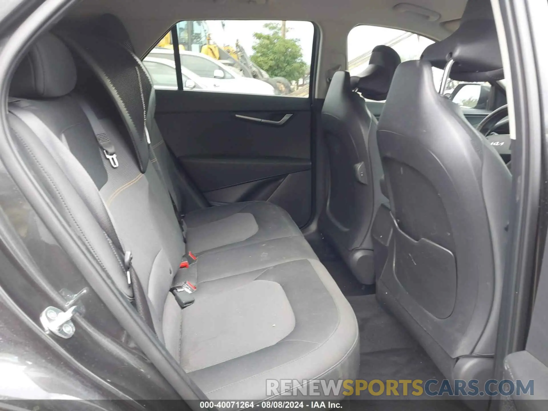 8 fotografías del automóvil dañado KNDCP3LE8P5105903 KIA NIRO 2023