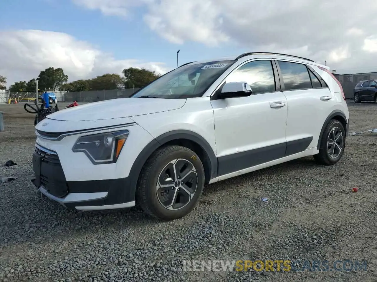 1 fotografías del automóvil dañado KNDCR3LE0P5076469 KIA NIRO 2023