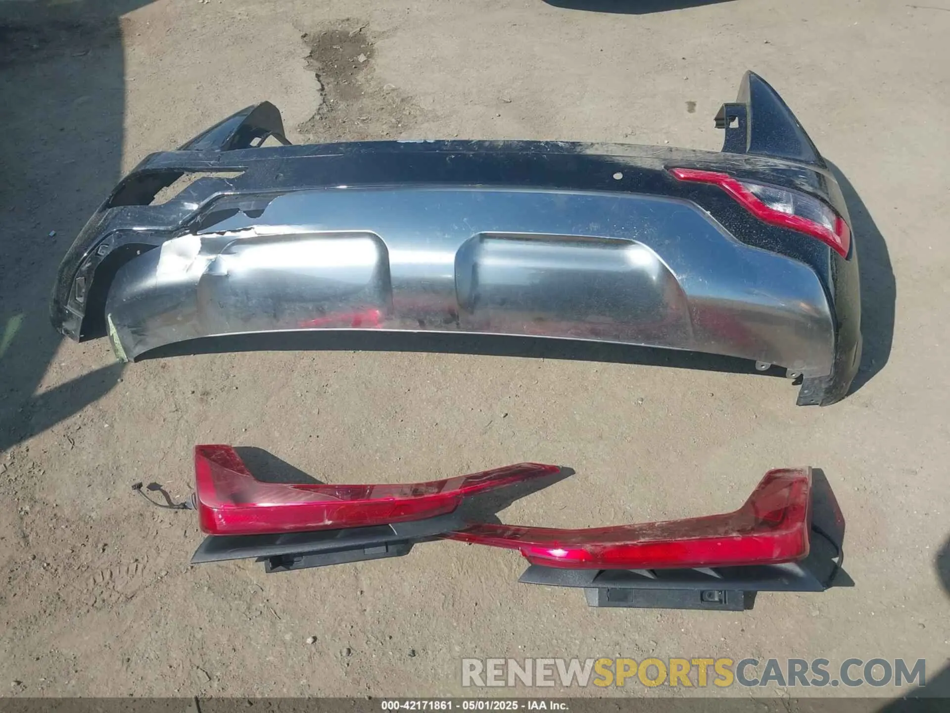 12 fotografías del automóvil dañado KNDCR3LE2P5037544 KIA NIRO 2023