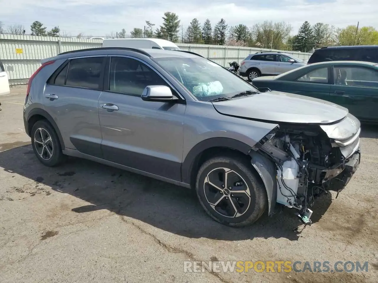 4 fotografías del automóvil dañado KNDCR3LE2P5049144 KIA NIRO 2023