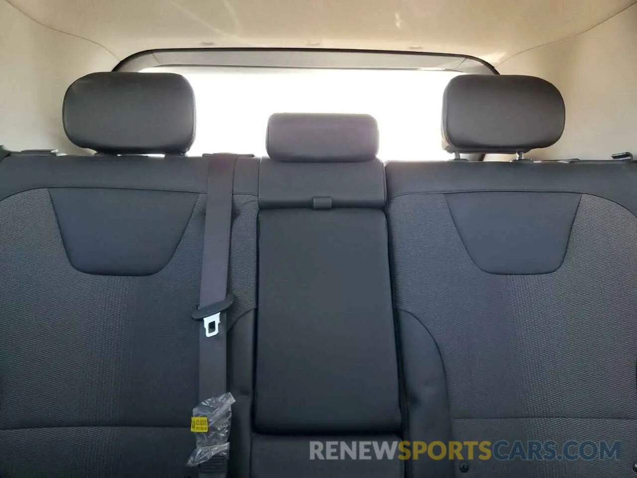 10 fotografías del automóvil dañado KNDCR3LE2P5076683 KIA NIRO 2023