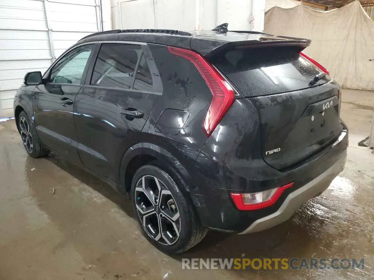 2 fotografías del automóvil dañado KNDCR3LE3P5064994 KIA NIRO 2023