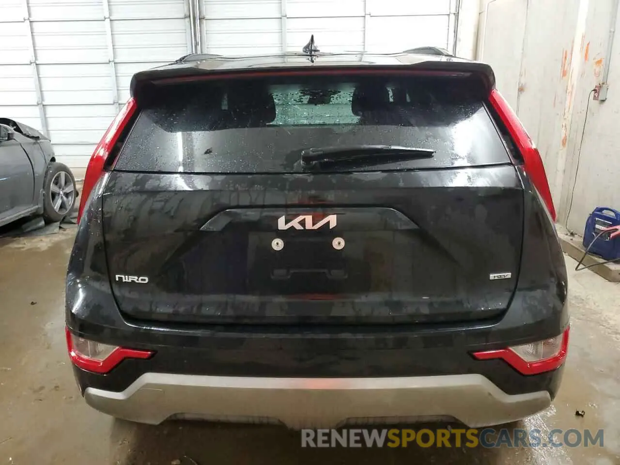 6 fotografías del automóvil dañado KNDCR3LE3P5064994 KIA NIRO 2023