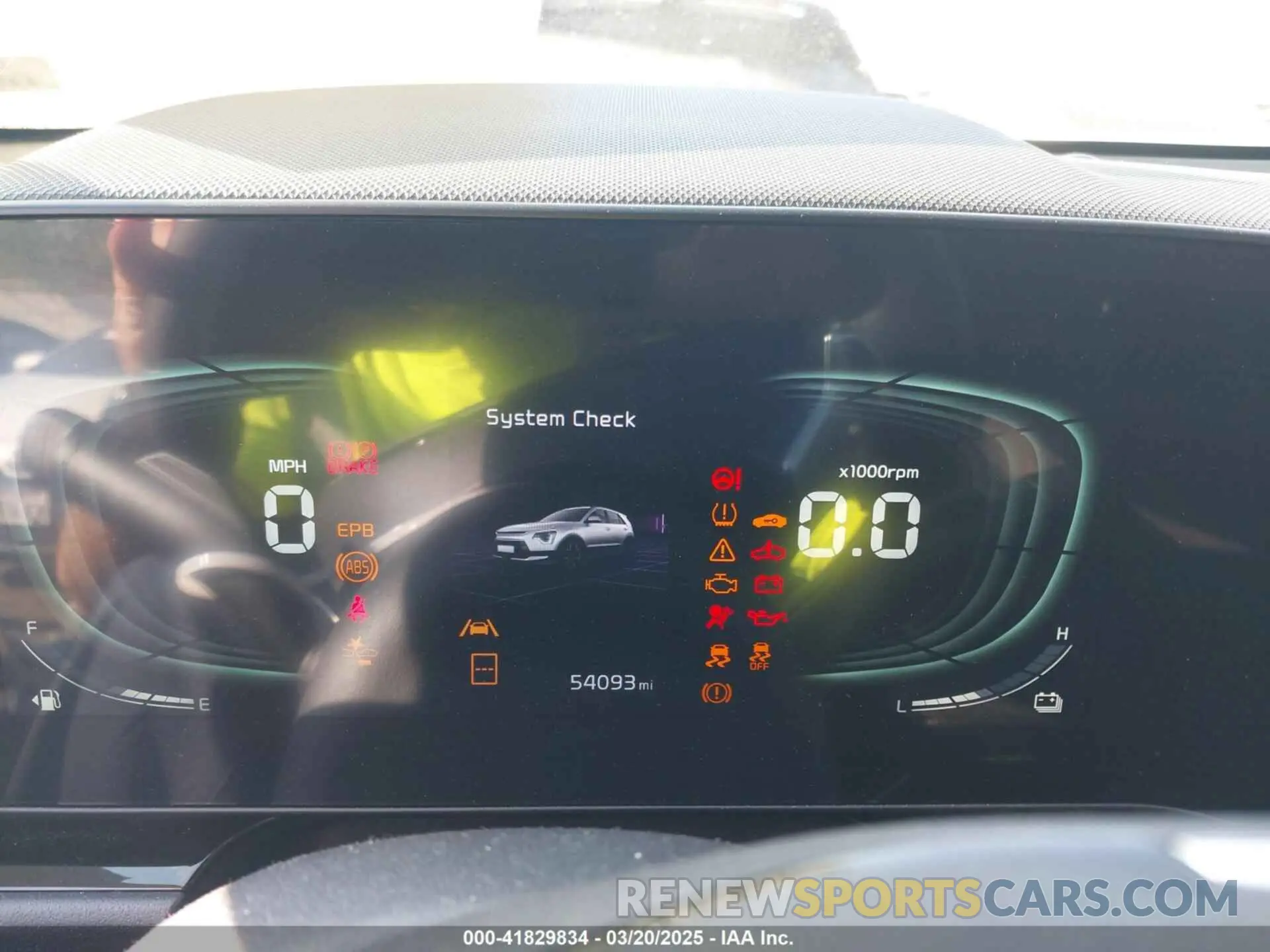 7 fotografías del automóvil dañado KNDCR3LE6P5051446 KIA NIRO 2023