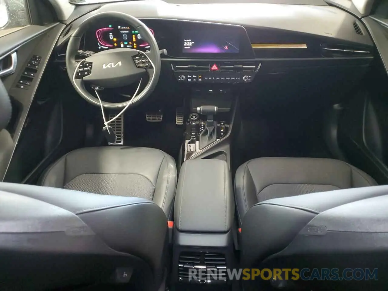 8 fotografías del automóvil dañado KNDCR3LE6P5080719 KIA NIRO 2023