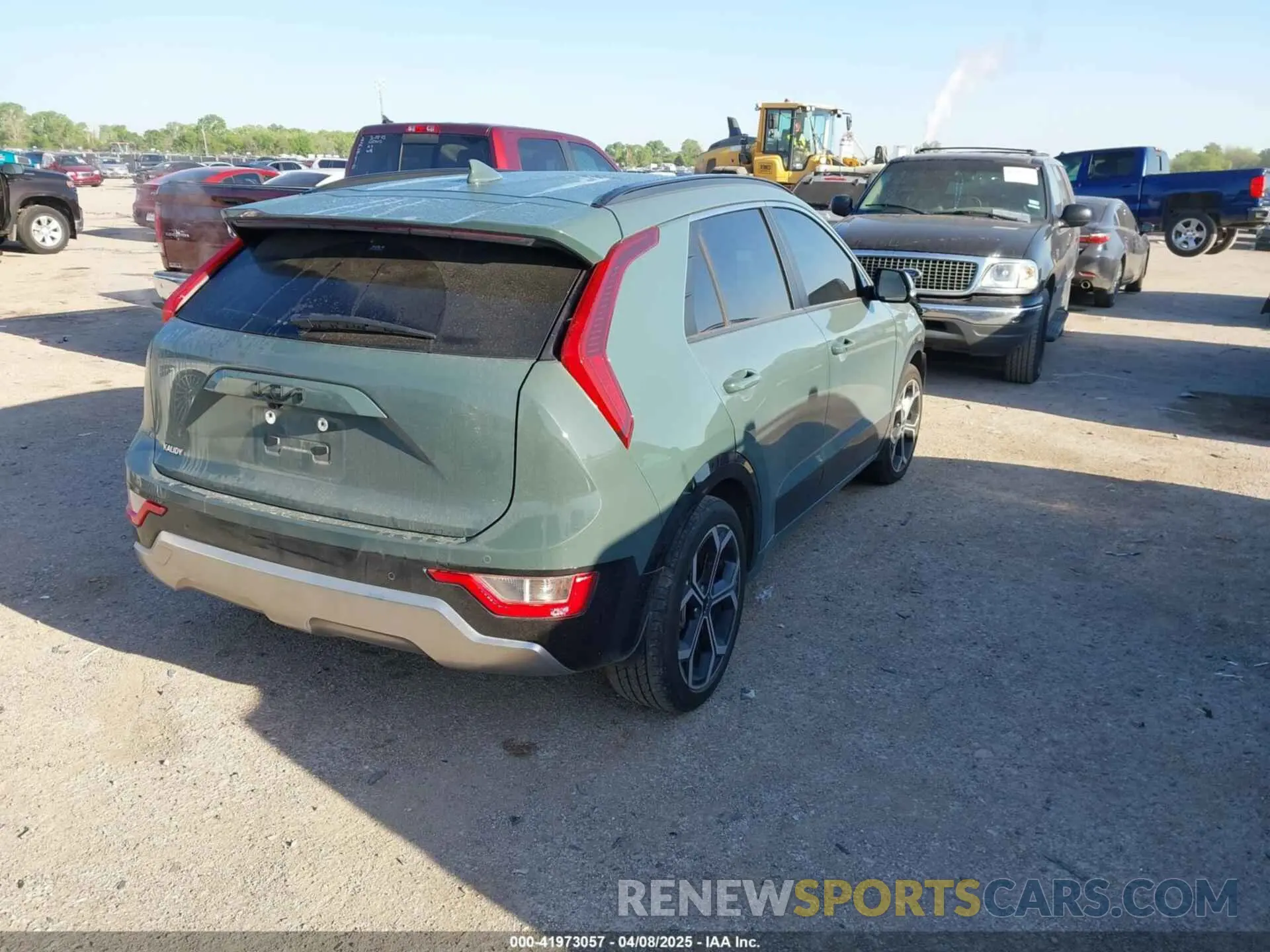 4 fotografías del automóvil dañado KNDCR3LE9P5037508 KIA NIRO 2023