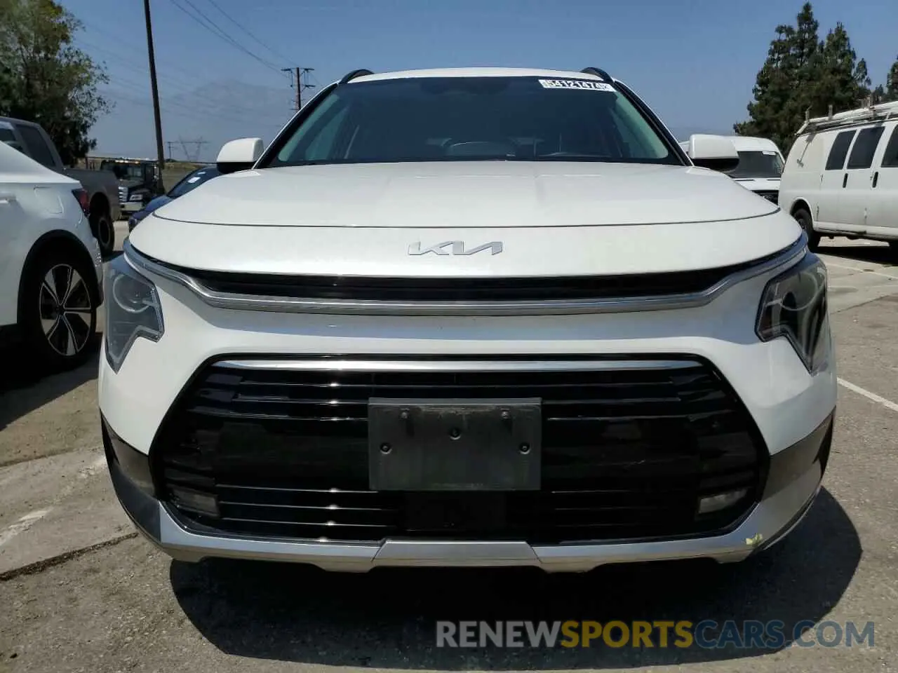 5 fotografías del automóvil dañado KNDCR3LE9P5043969 KIA NIRO 2023