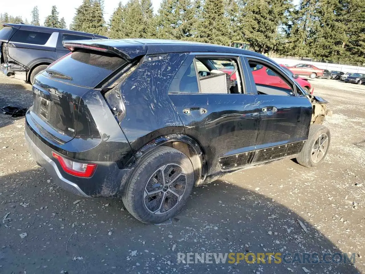 3 fotografías del automóvil dañado KNDCR3LEXP5063972 KIA NIRO 2023
