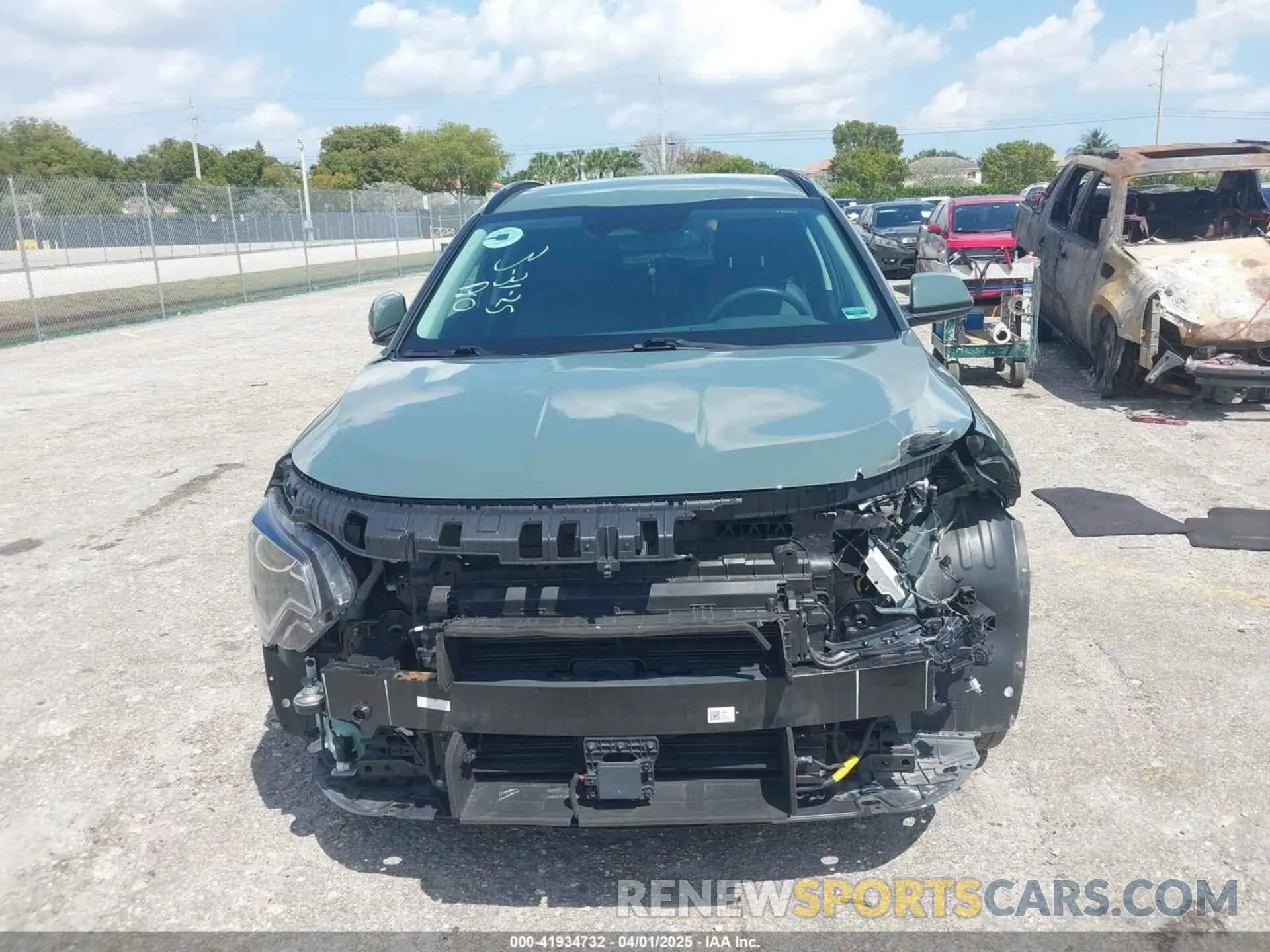 12 fotografías del automóvil dañado KNDCR3LEXP5117612 KIA NIRO 2023
