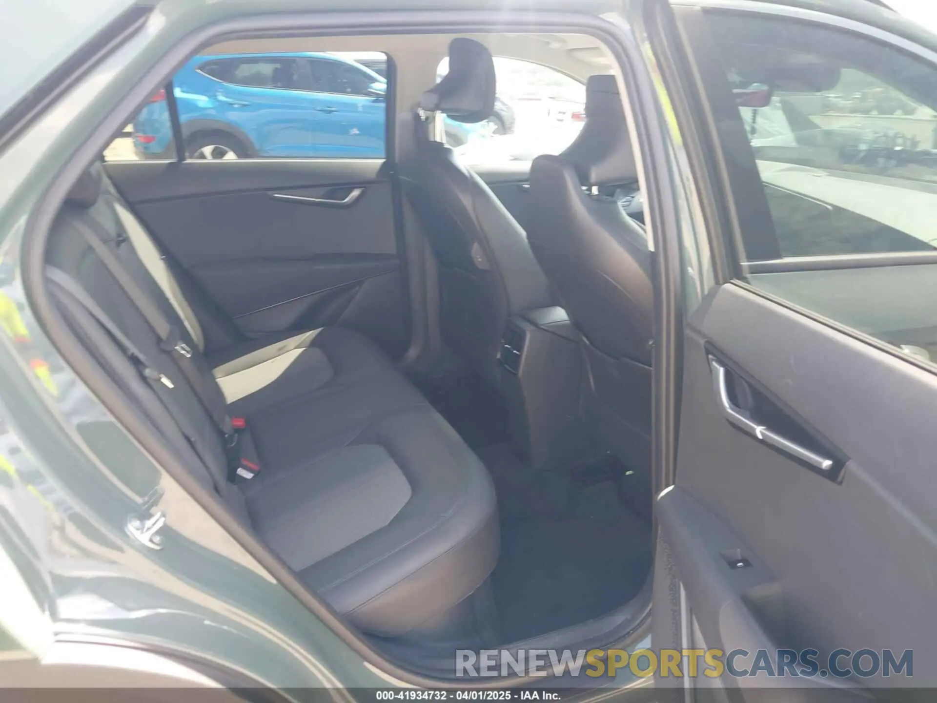 8 fotografías del automóvil dañado KNDCR3LEXP5117612 KIA NIRO 2023