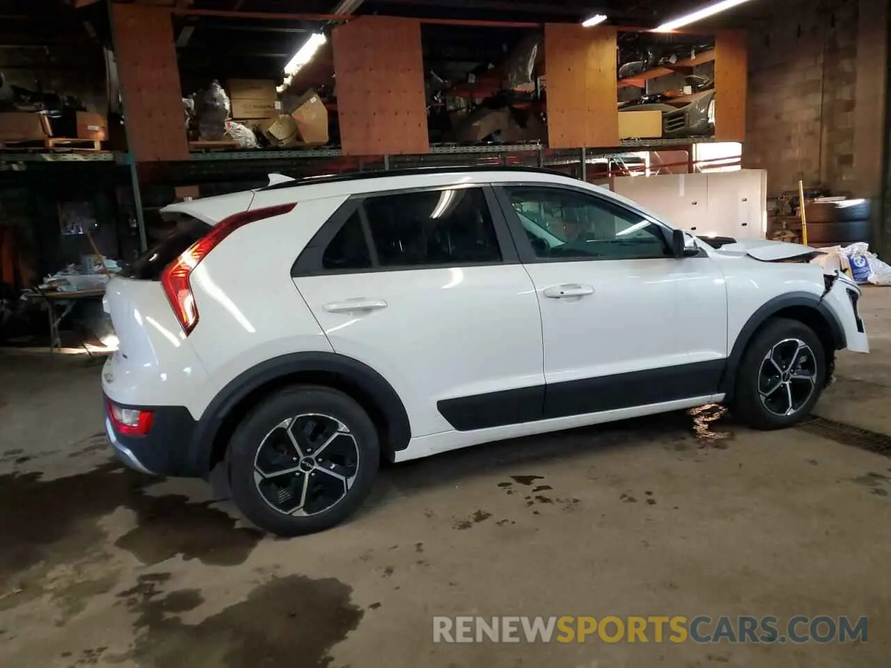 3 fotografías del automóvil dañado KNDCS3LF7P5113109 KIA NIRO 2023