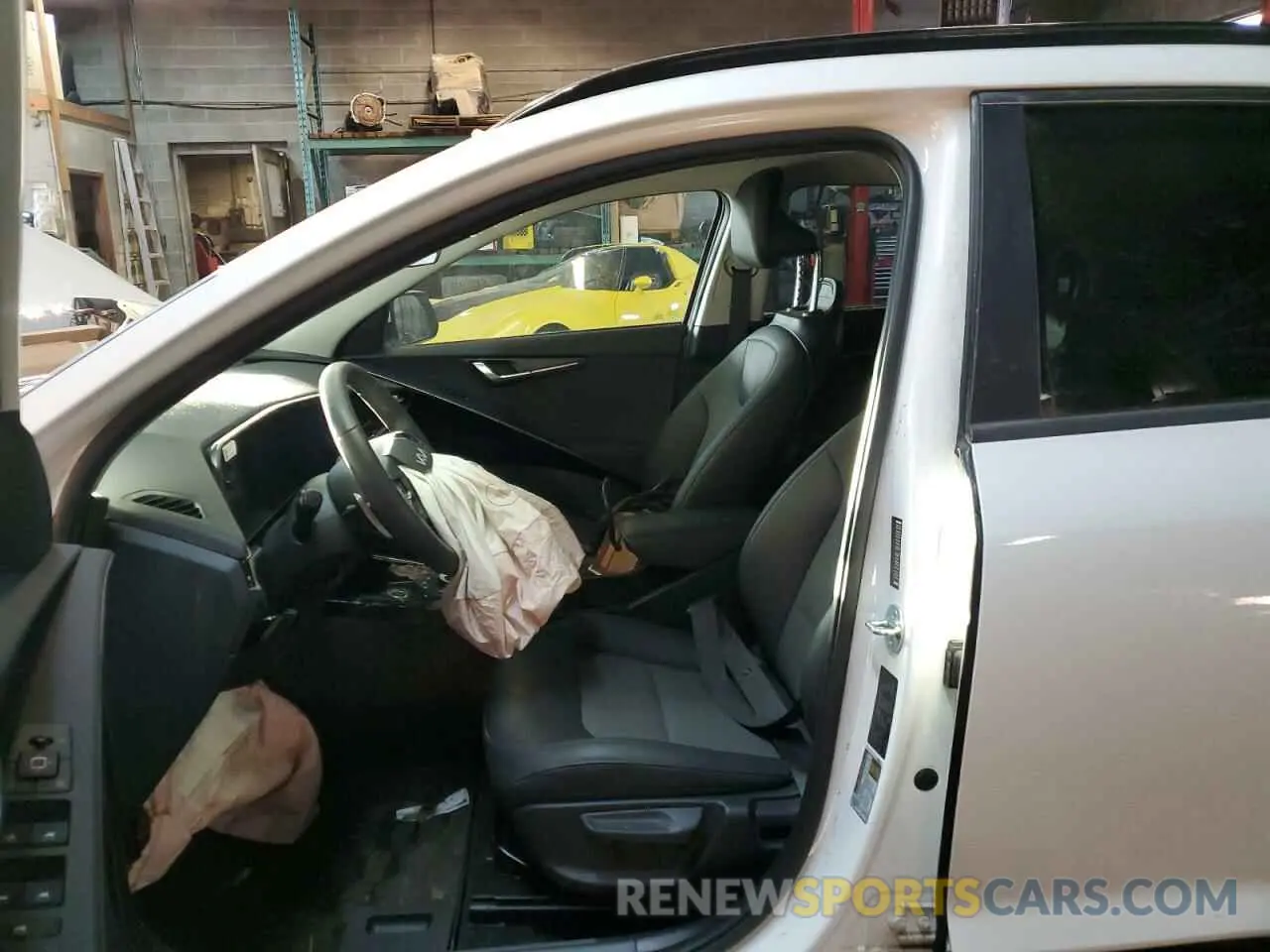 7 fotografías del automóvil dañado KNDCS3LF7P5113109 KIA NIRO 2023