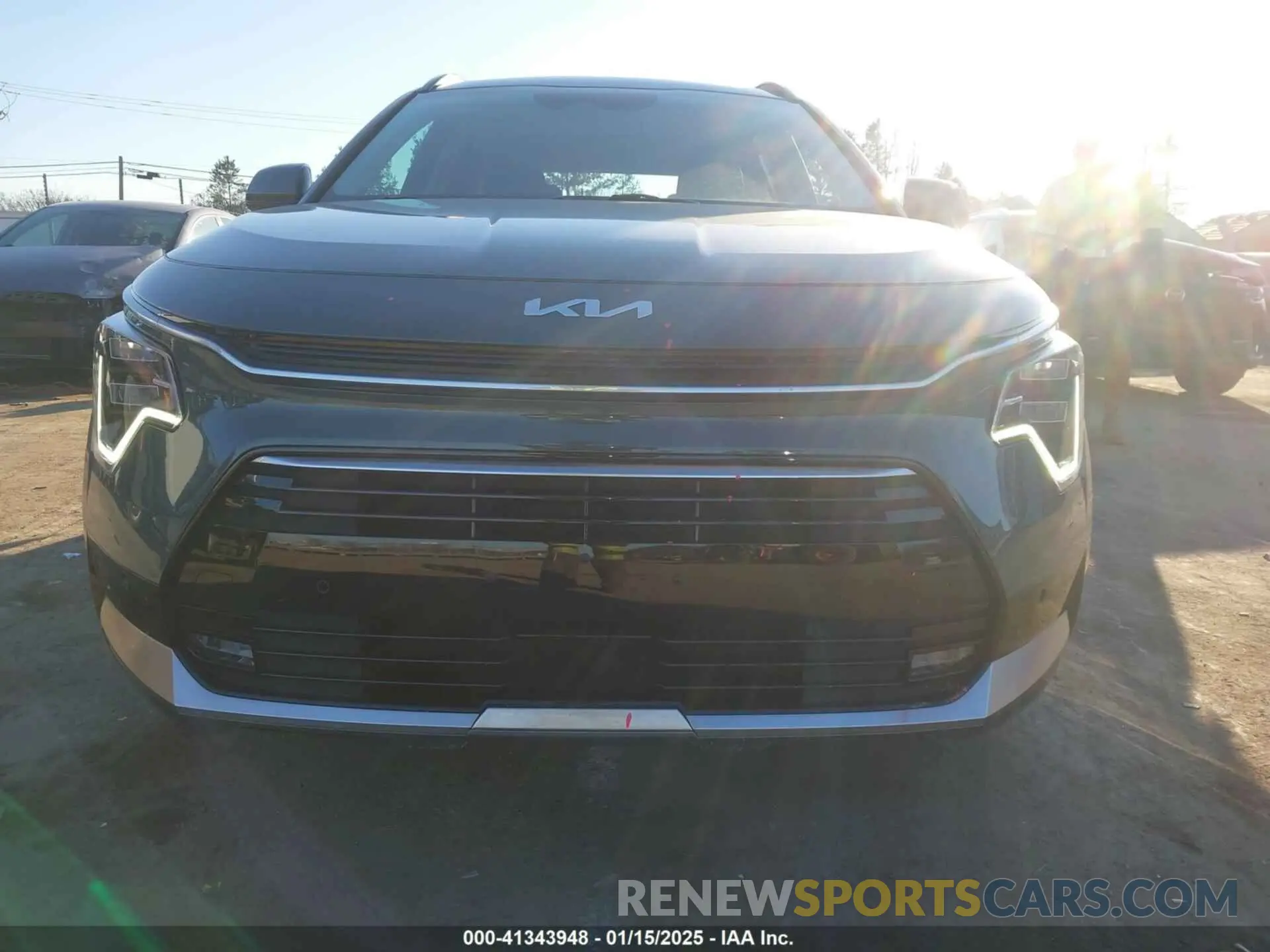 12 fotografías del automóvil dañado KNDCT3LE2P5039313 KIA NIRO 2023