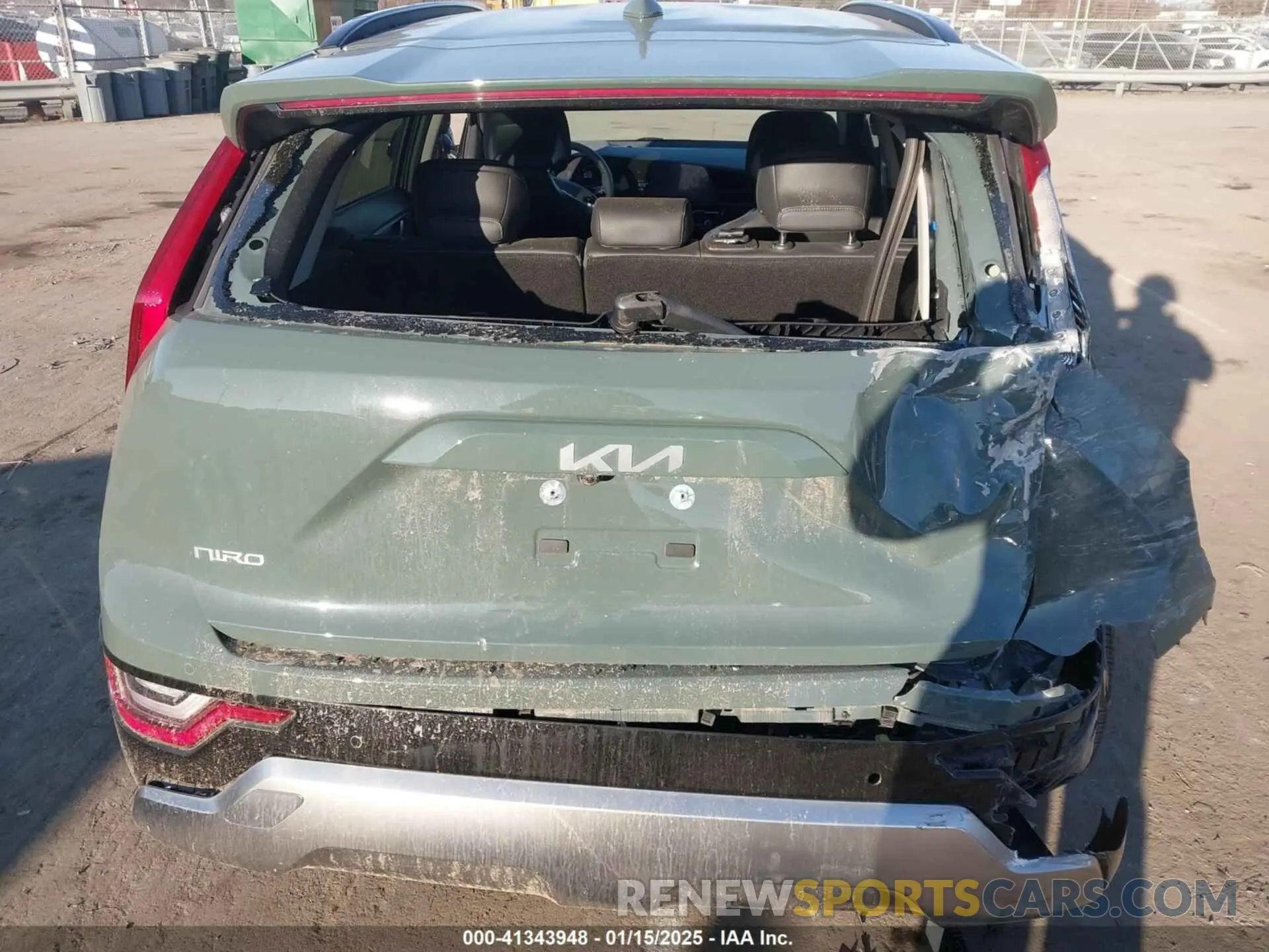 16 fotografías del automóvil dañado KNDCT3LE2P5039313 KIA NIRO 2023