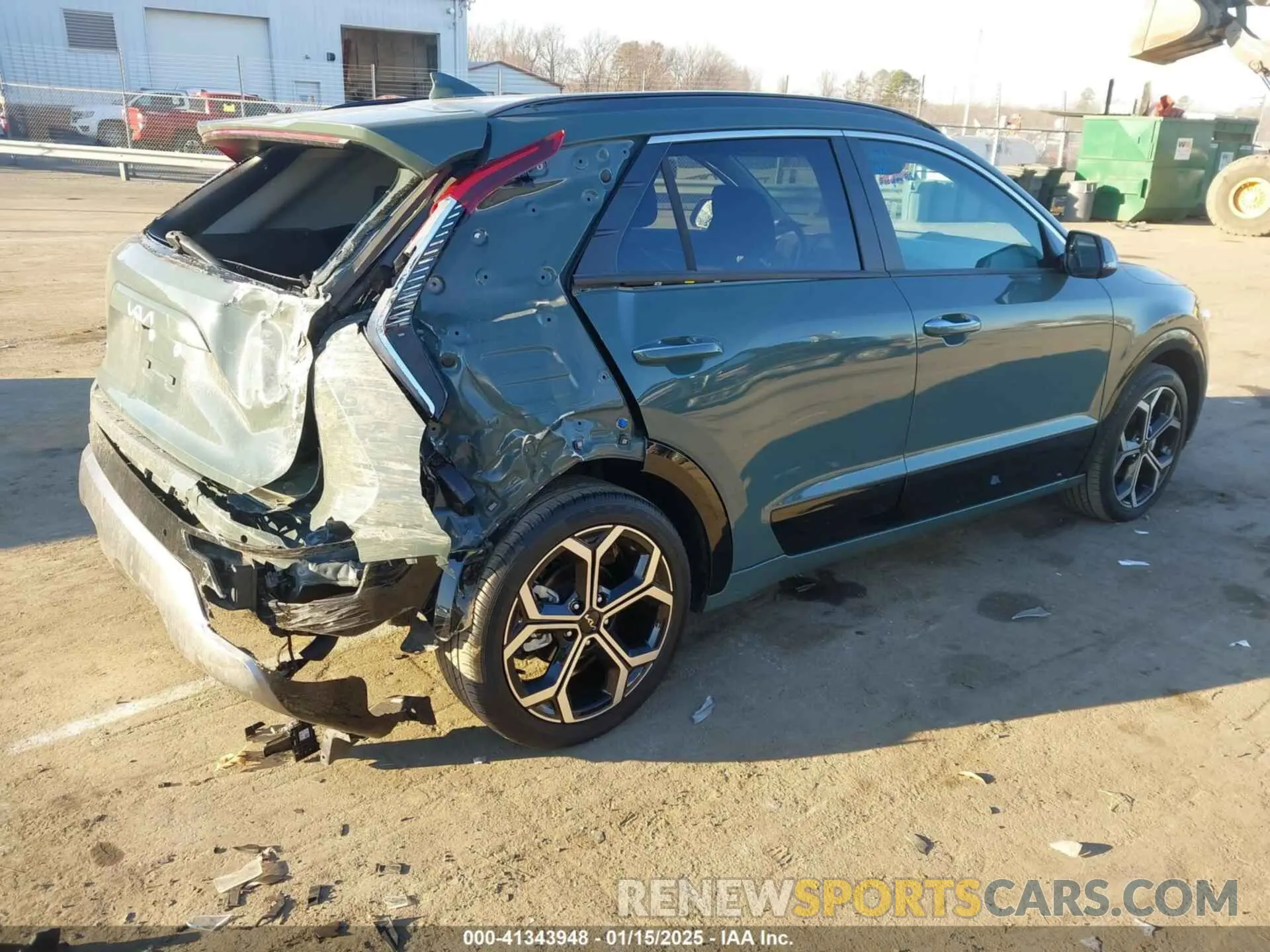 4 fotografías del automóvil dañado KNDCT3LE2P5039313 KIA NIRO 2023