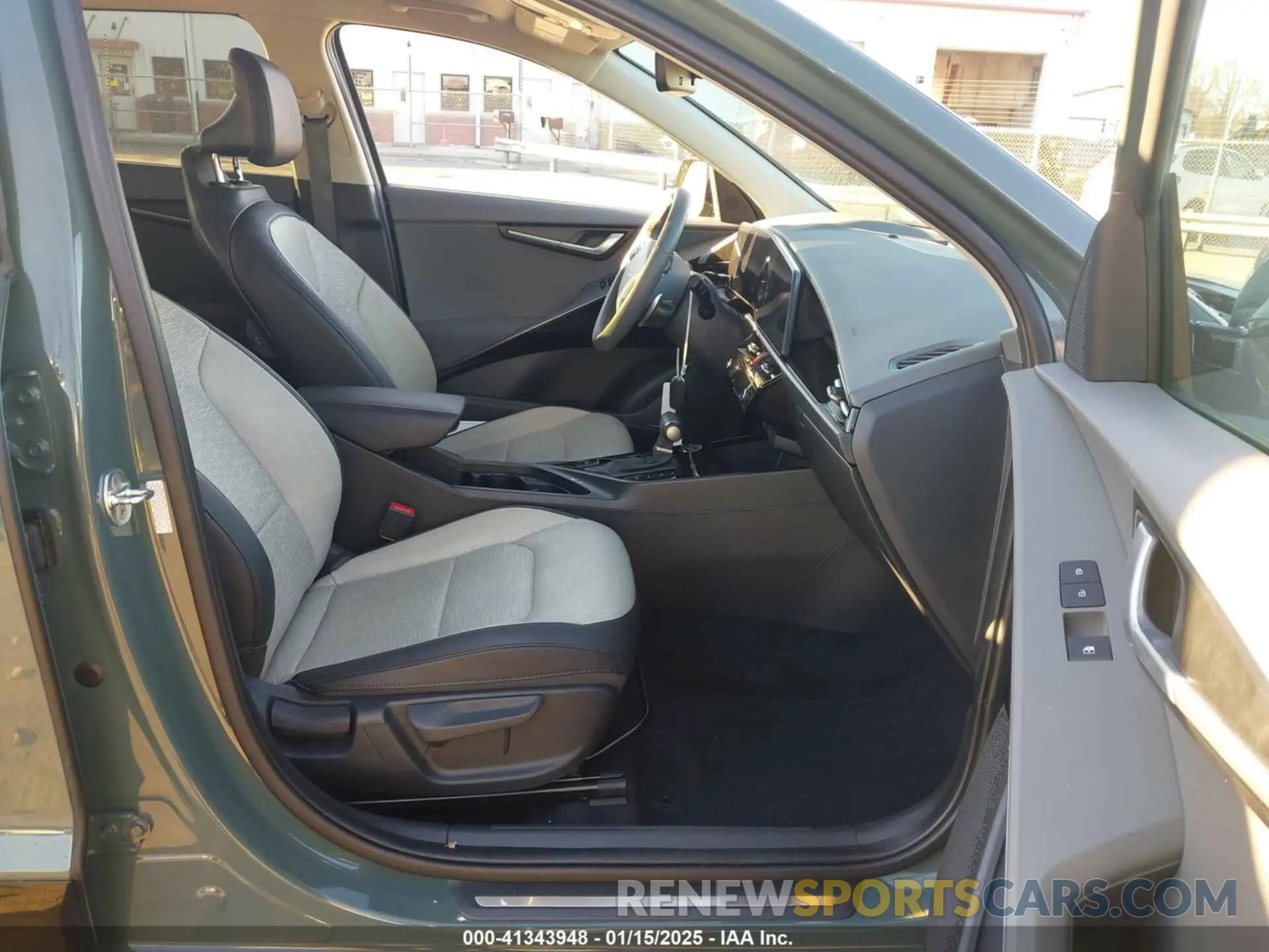 5 fotografías del automóvil dañado KNDCT3LE2P5039313 KIA NIRO 2023