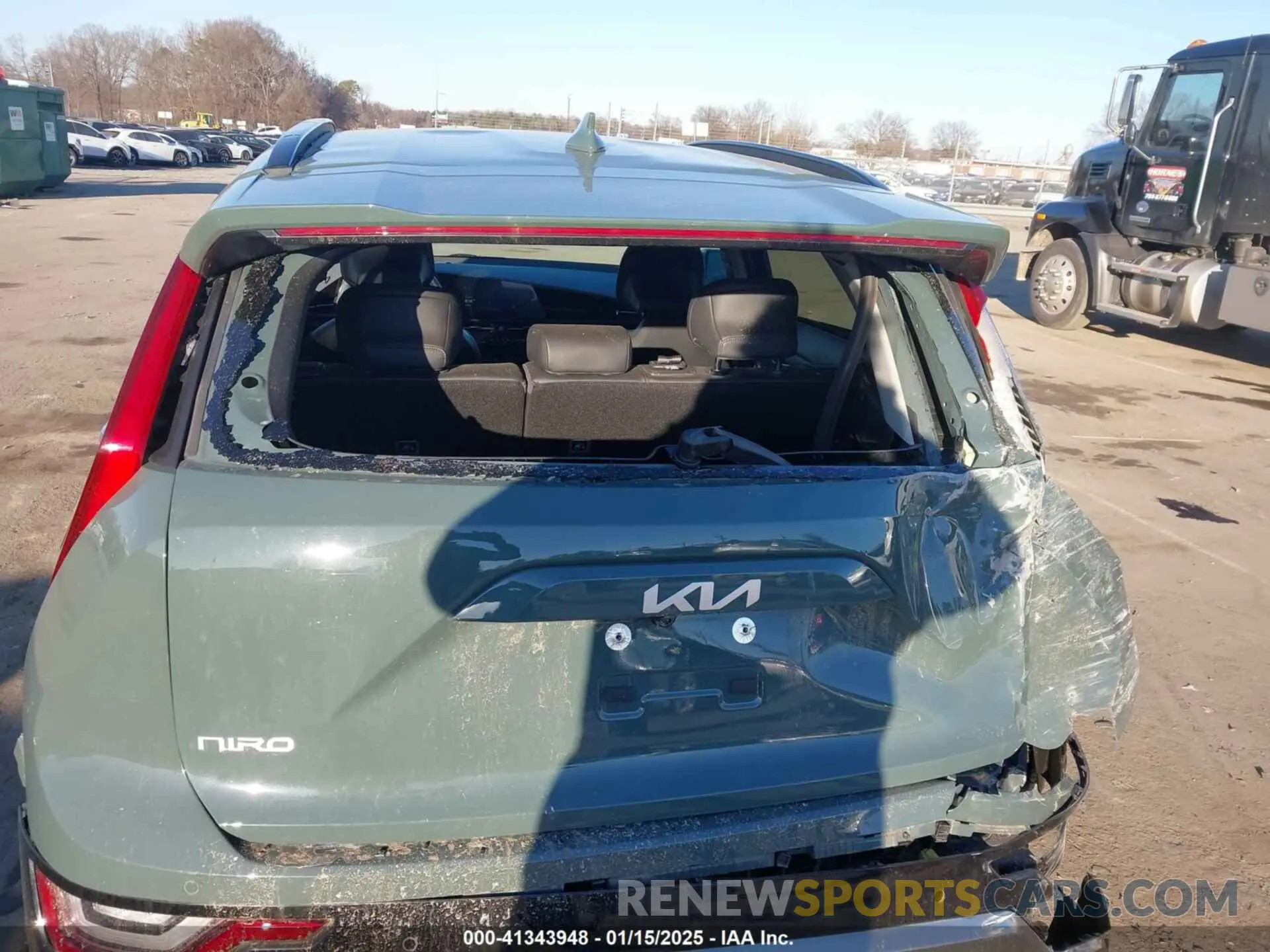 6 fotografías del automóvil dañado KNDCT3LE2P5039313 KIA NIRO 2023