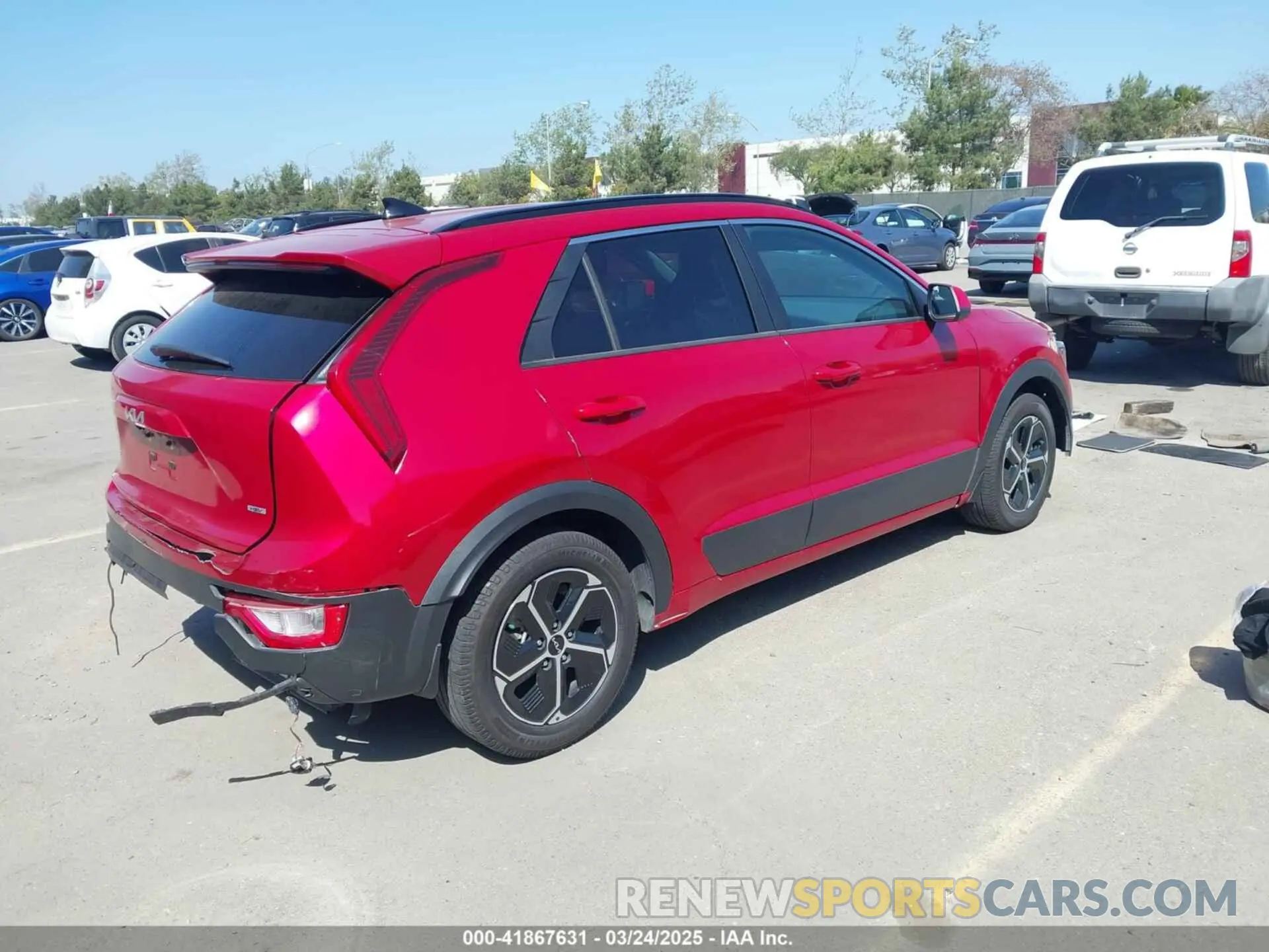 4 fotografías del automóvil dañado KNDCP3LE0R5131723 KIA NIRO 2024