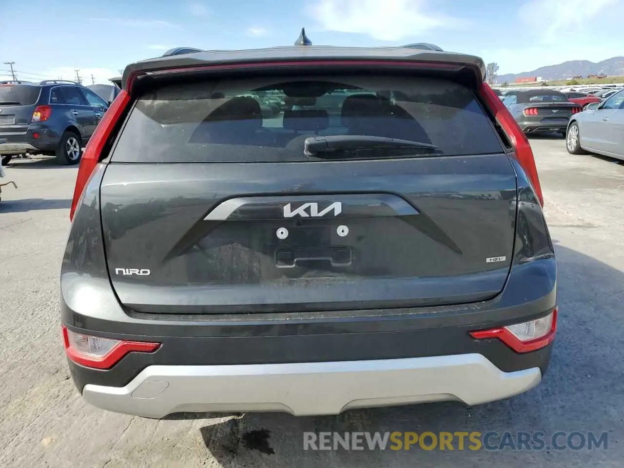 6 fotografías del automóvil dañado KNDCP3LE1R5121945 KIA NIRO 2024