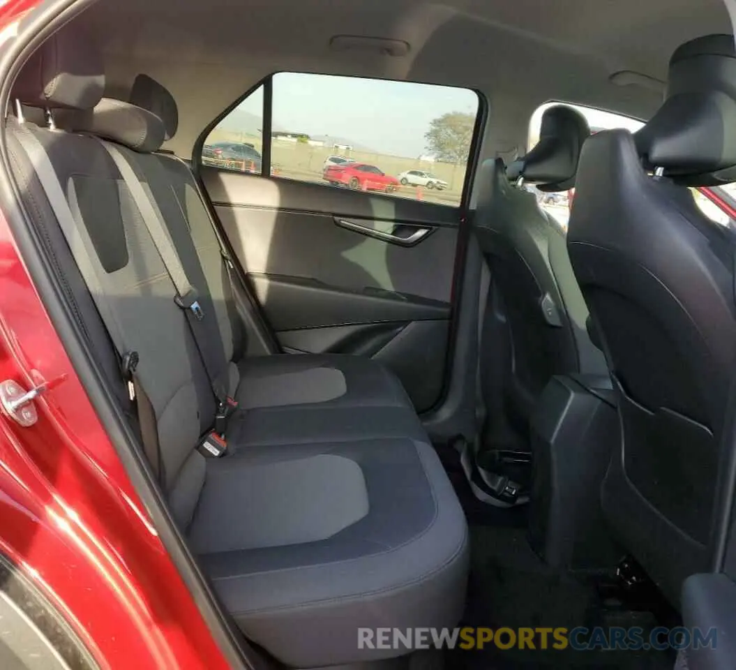 11 fotografías del automóvil dañado KNDCP3LE3R5125446 KIA NIRO 2024