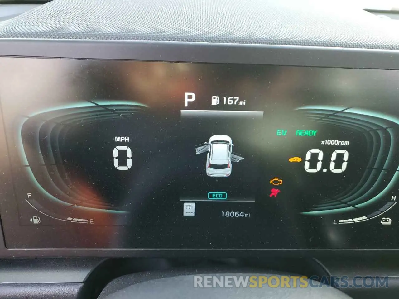 9 fotografías del automóvil dañado KNDCP3LE3R5125446 KIA NIRO 2024