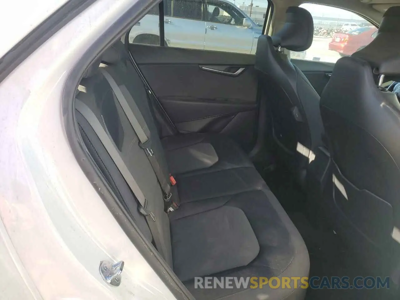 12 fotografías del automóvil dañado KNDCP3LE6R5184247 KIA NIRO 2024